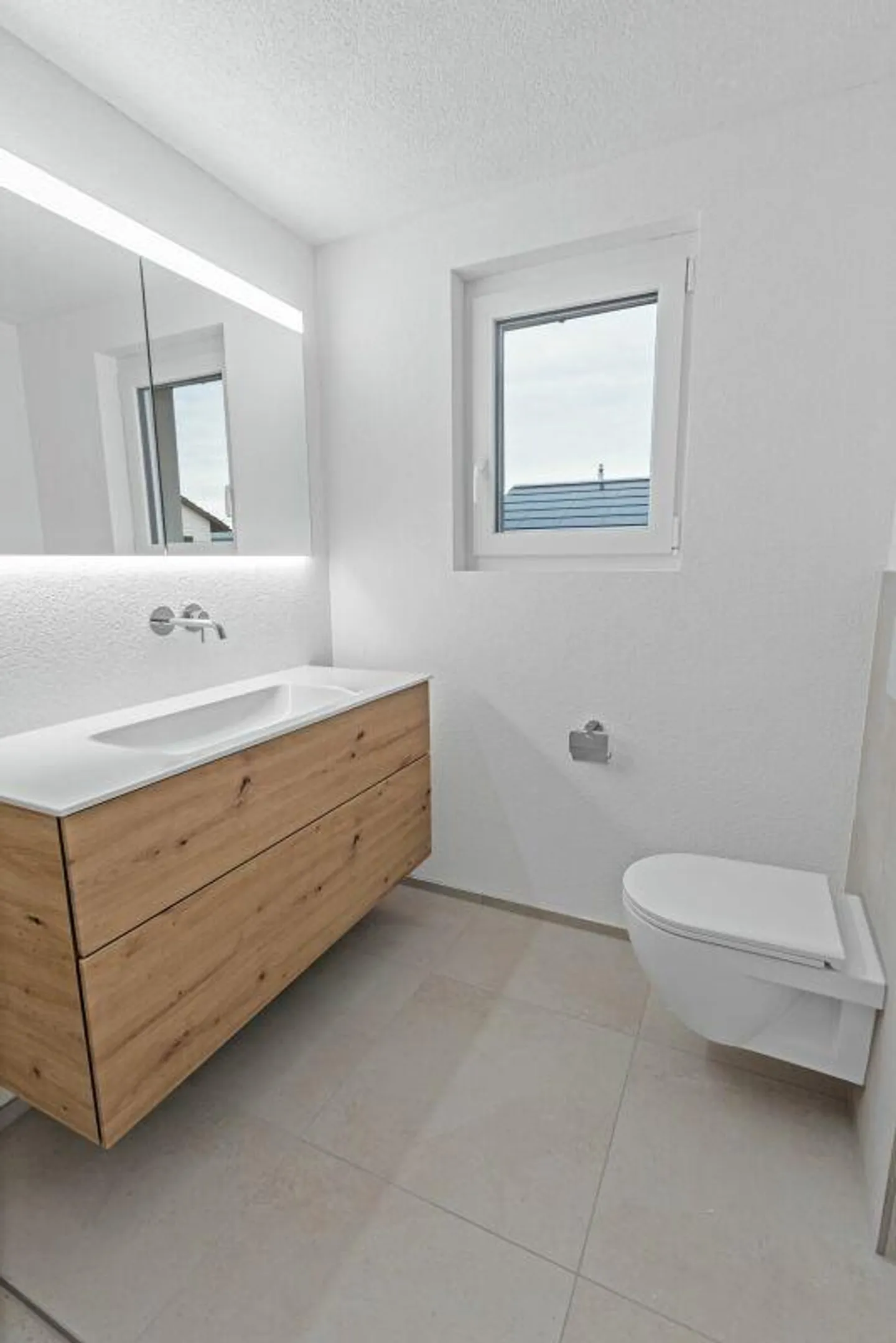 Maison jumelée dans un emplacement calme et ensoleillé à Widnau - entièrement rénovée - Photo 9 sur 20