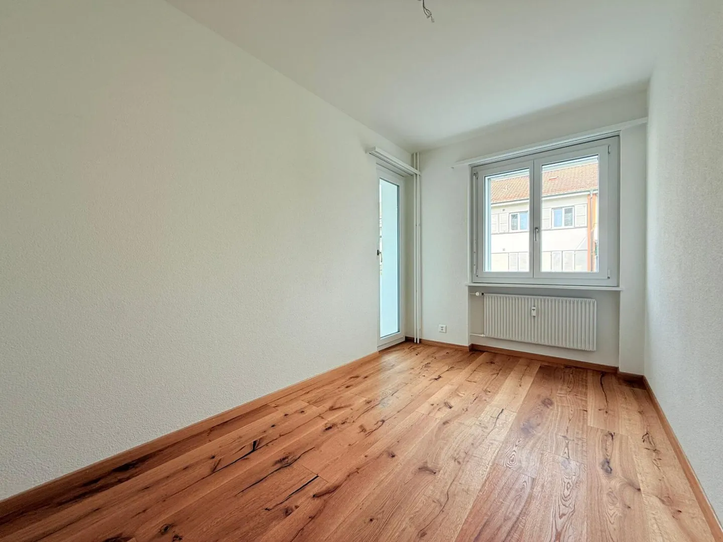 Sanierte 3.5 Zimmer Wohnung an urbaner Lage - Foto 3 von 8