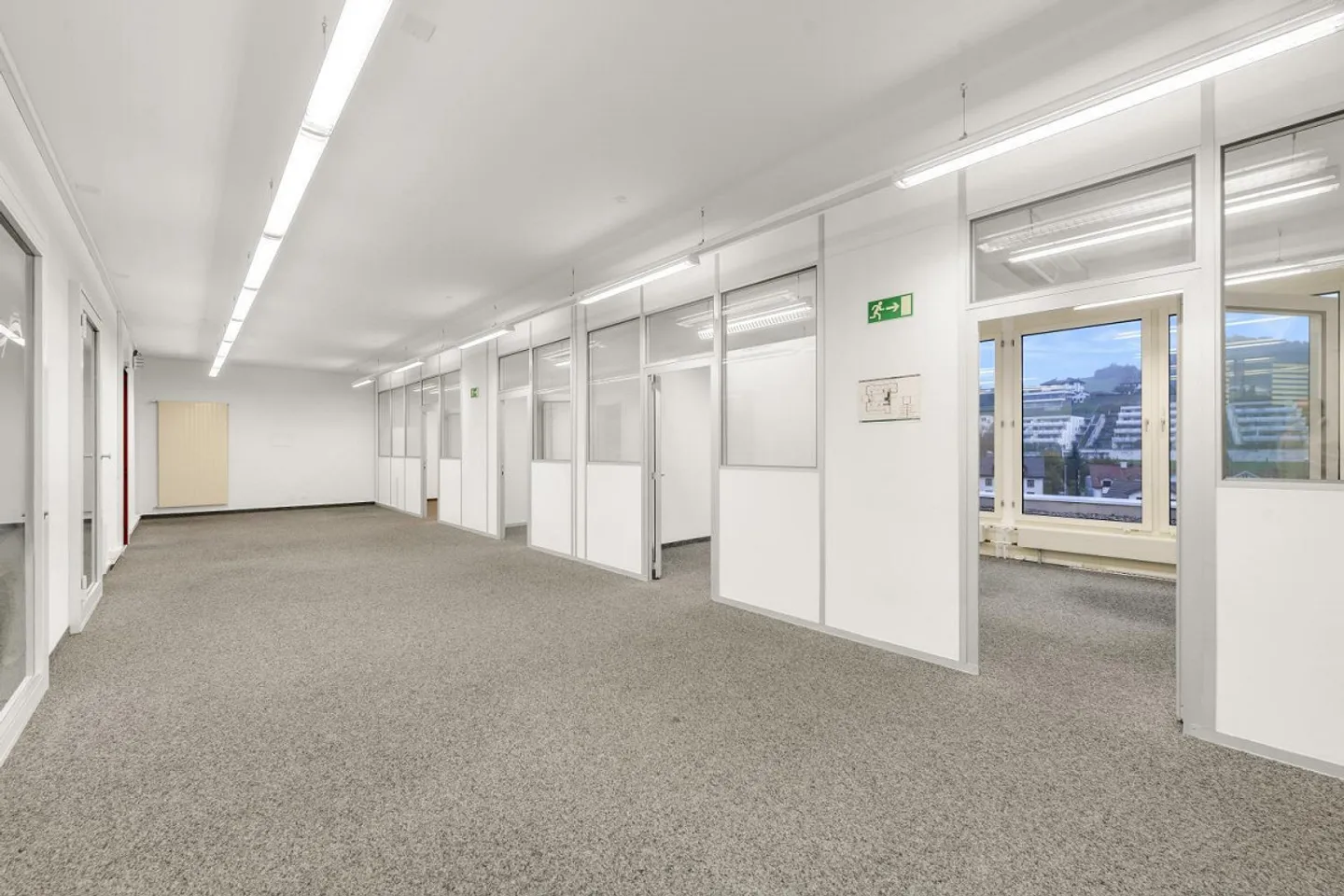 Büros von 250m2 bis 2'785m2 ab 90.- / m2 p.a. in Balterswil - Foto 3 von 10
