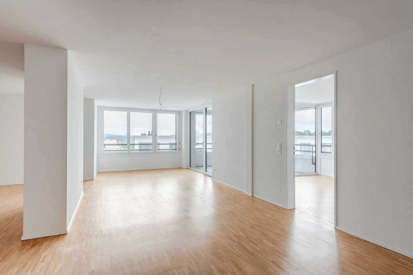 Modern 3.5-room apartment in the heart of Zollikofen - Photo 4 of 11