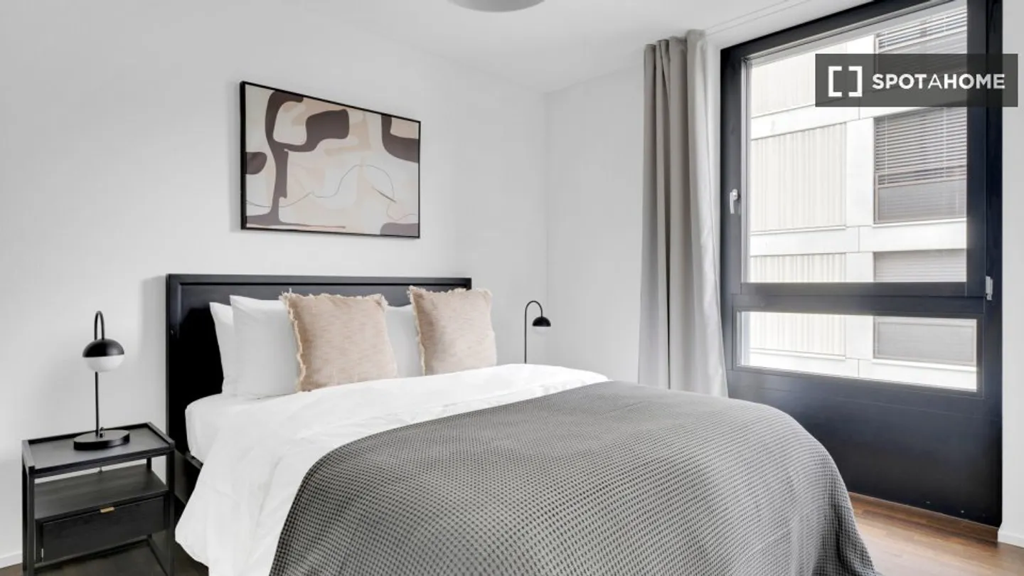 Discover, visit, and rent your new home online with complete confidence. - Photo 11 of 18