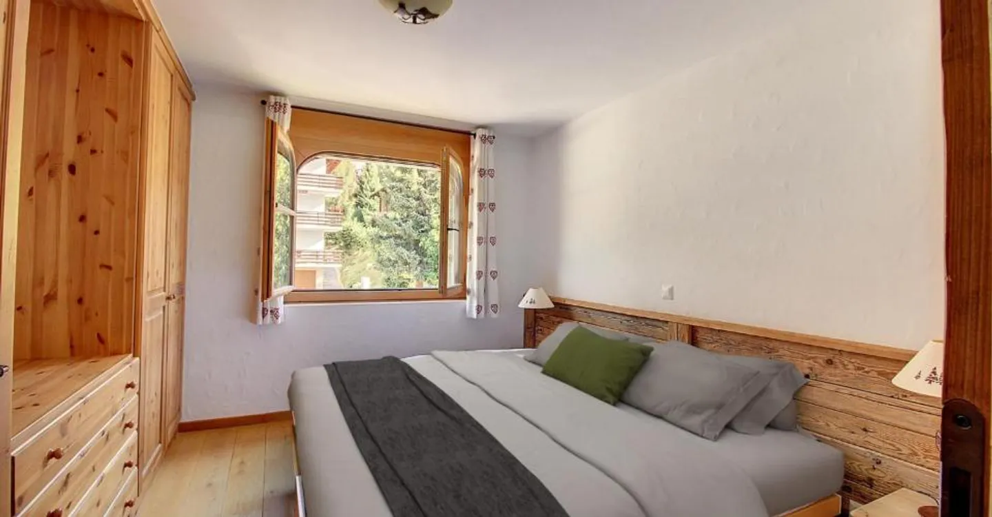 Duplex 5.5 Zimmer mit Balkon und Panoramablick in einer Zweitwohnung - Foto 5 von 11