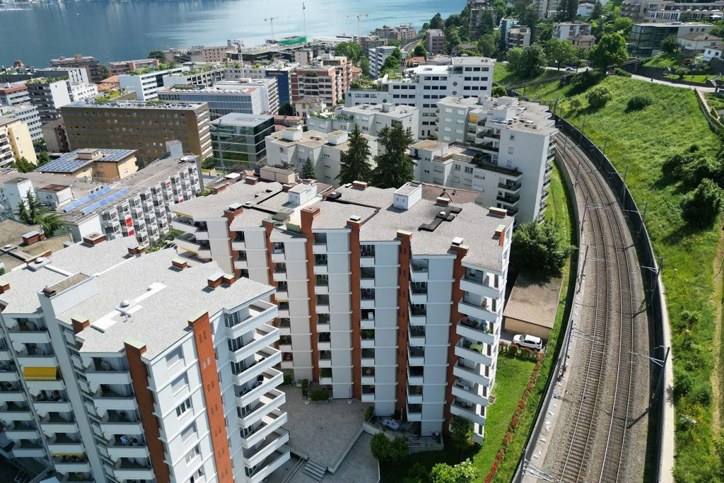Appartamento con 2,5 stanze all'ultimo piano con vista aperta - Foto 1 di 12
