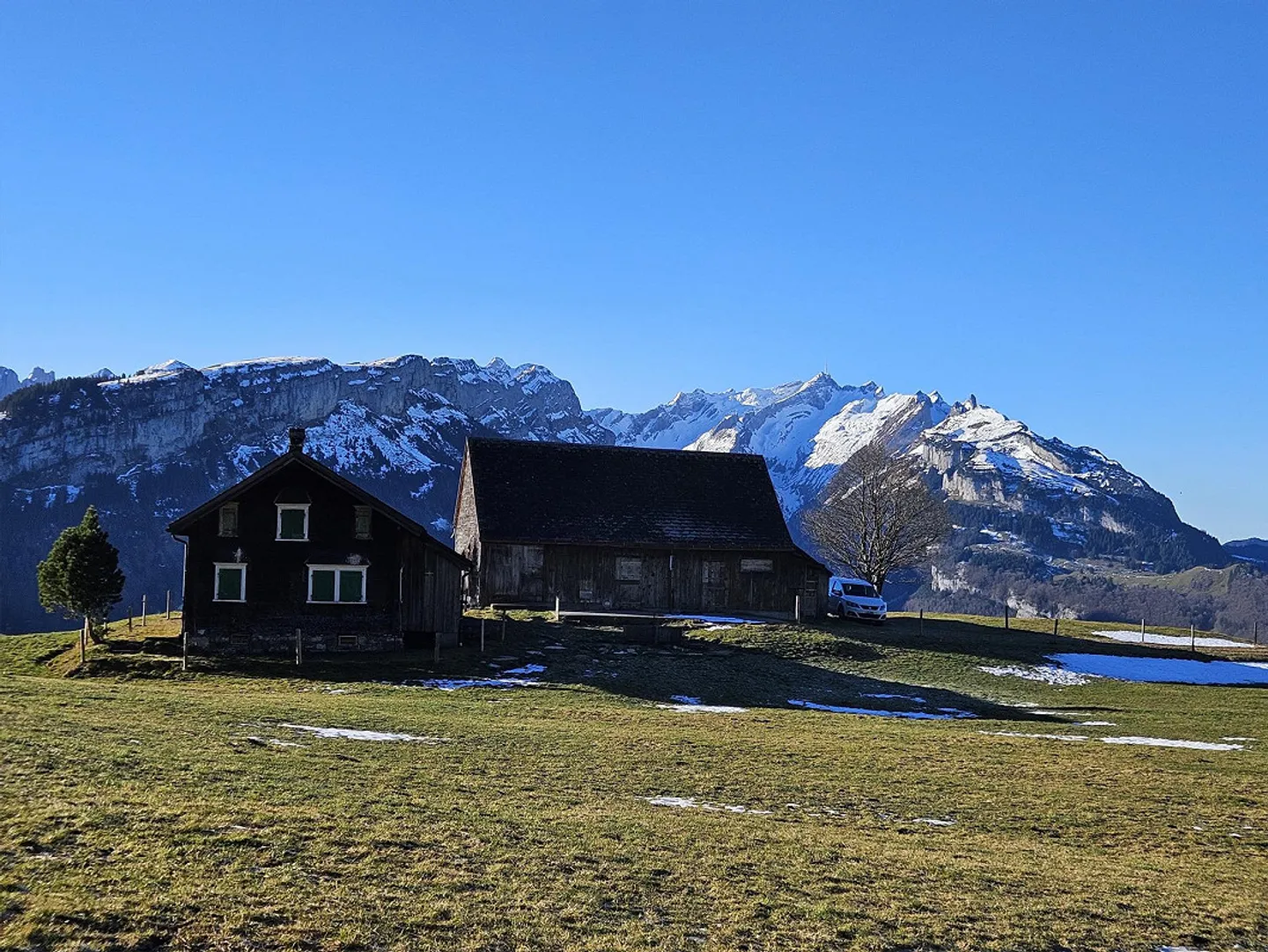 Alpine hut for rent - Photo 3 of 9
