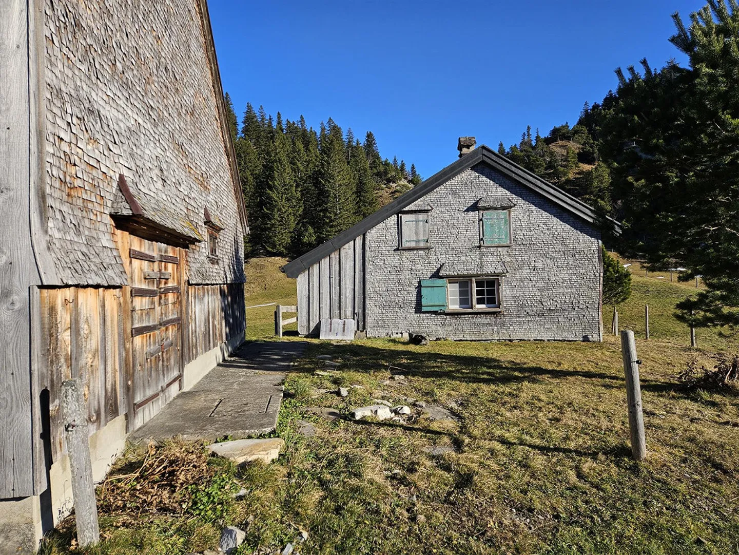 Alpine hut for rent - Photo 1 of 9