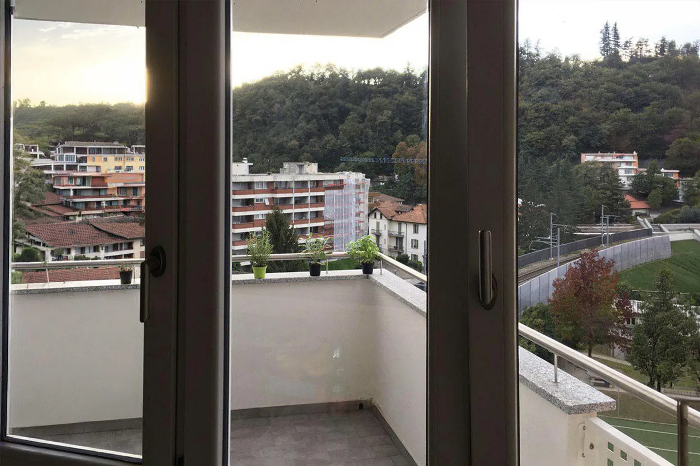 Appartamento con 2,5 stanze all'ultimo piano con vista aperta - Foto 8 di 12