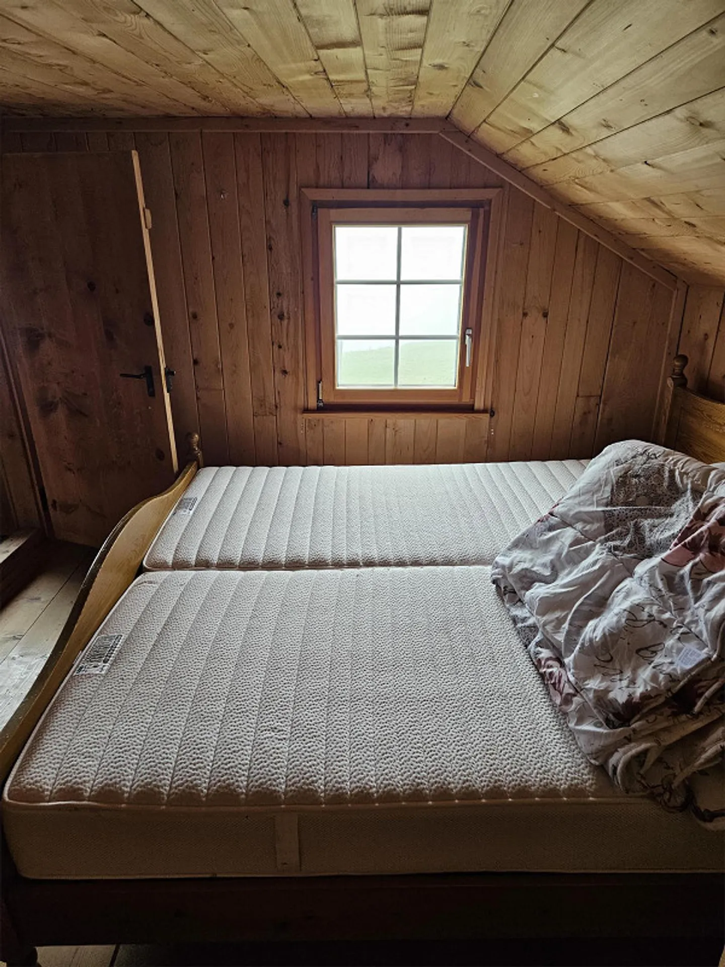 Alpine hut for rent - Photo 8 of 9