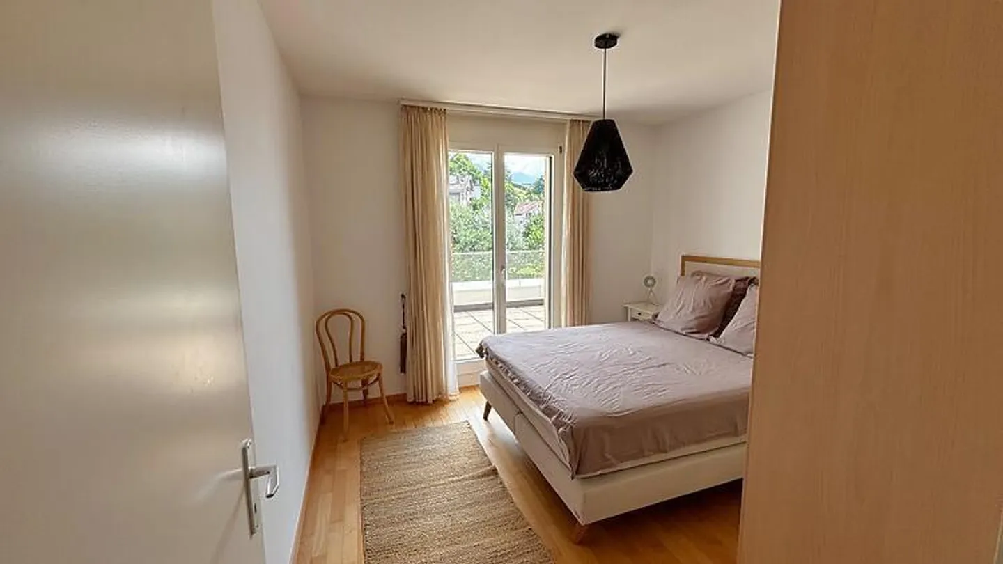 Appartement spacieux avec vue sur le lac - Photo 6 sur 9