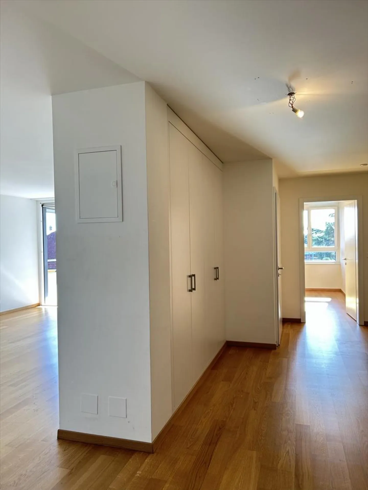 Apartment for rent - Photo 4 of 6