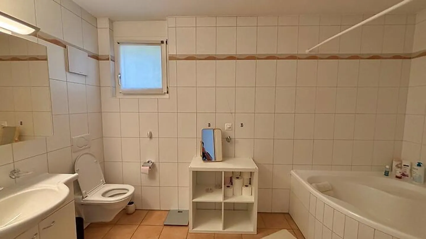 Appartement spacieux avec vue sur le lac - Photo 7 sur 9