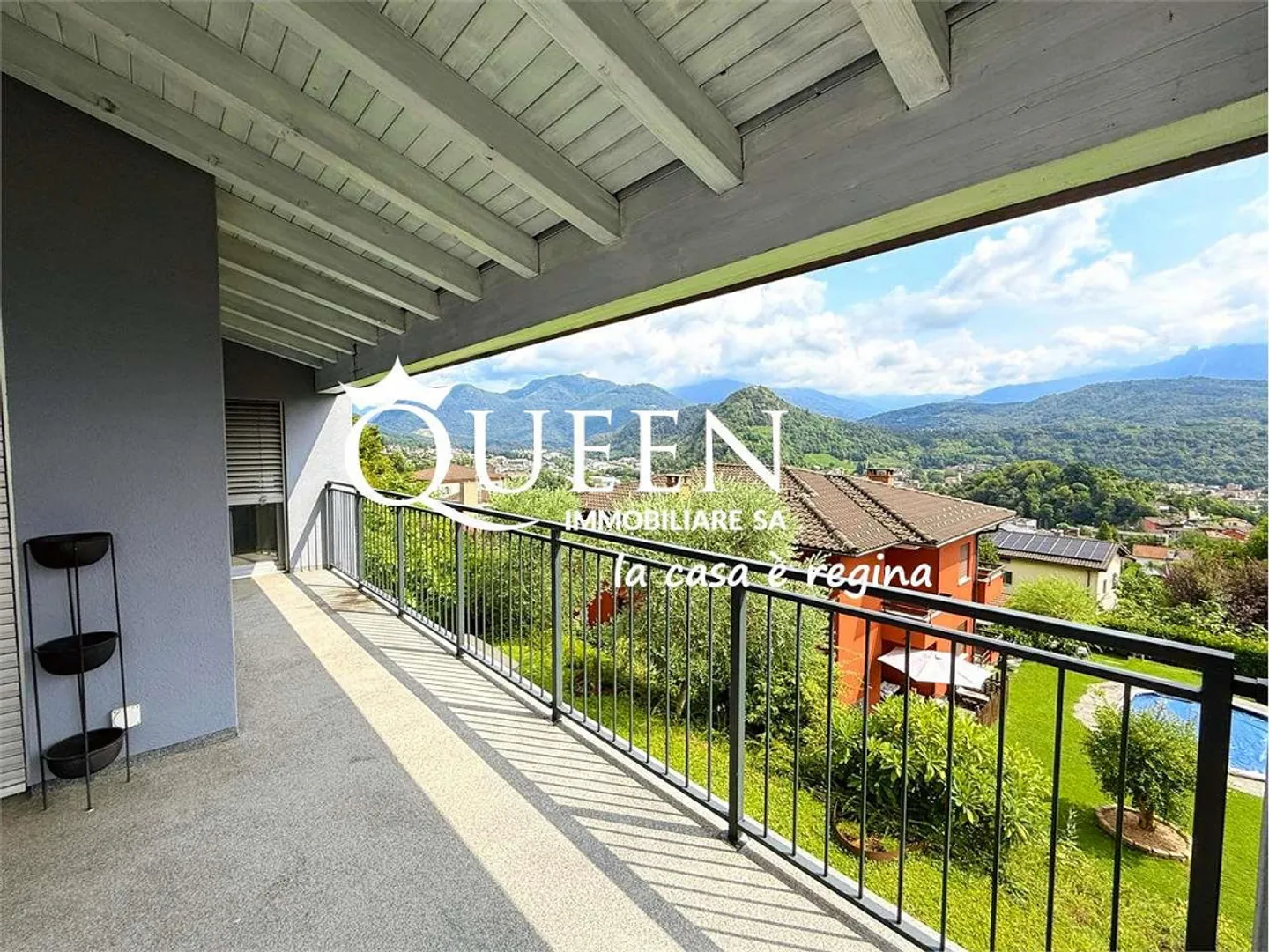 Gravesano: villa 6.5 rooms, 232 sqm, jacuzzi, view, garden - Photo 12 of 13