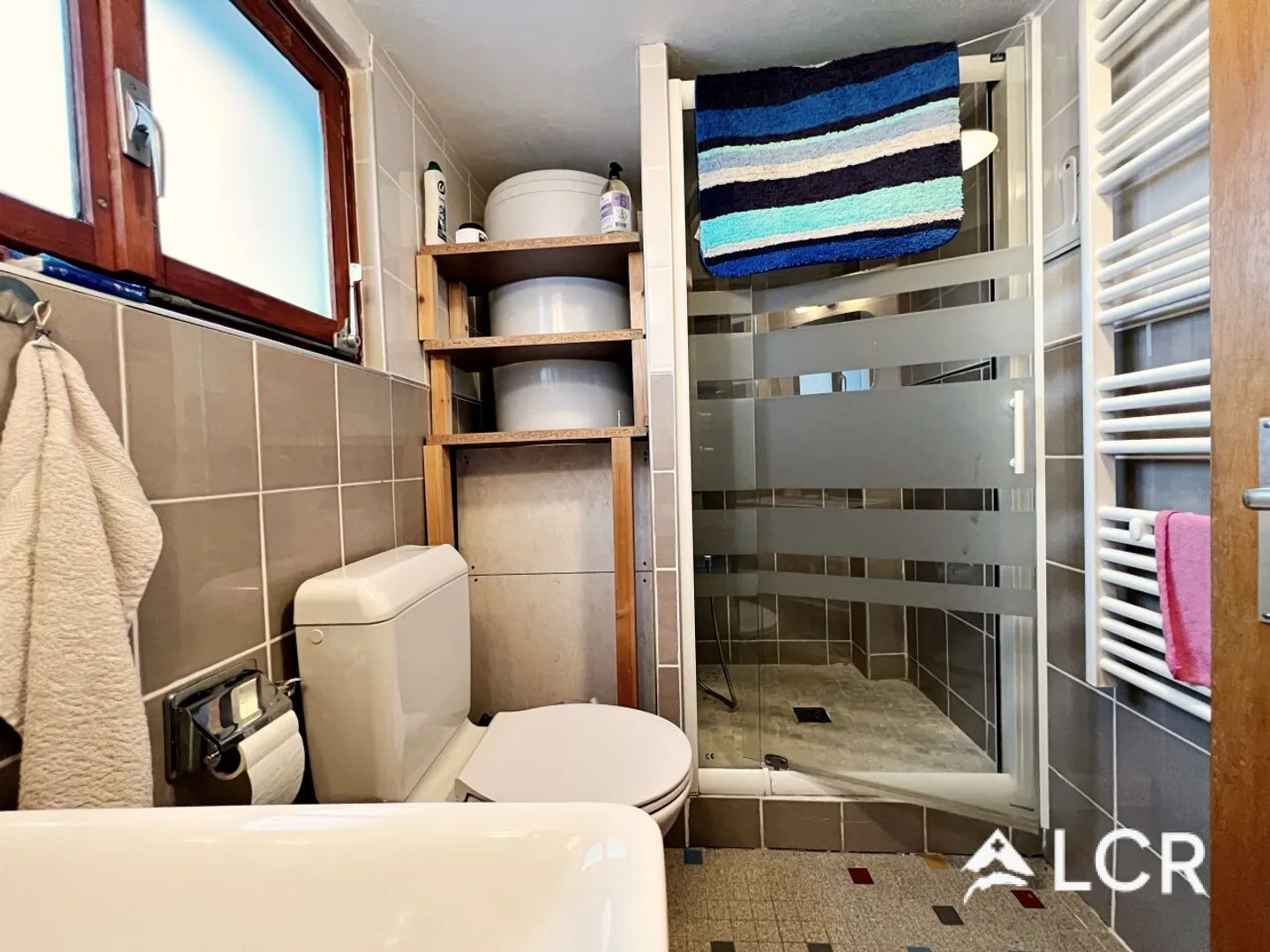Wunderschöne 2,5-Zimmer-Wohnung möbliert - Holzofen - Viel Charme - Foto 8 von 8