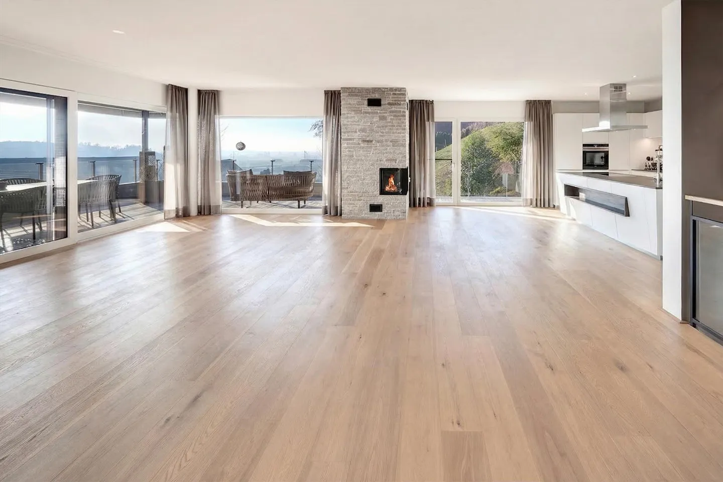 Point fort architectural avec vue et flair moderne - Photo 2 sur 7