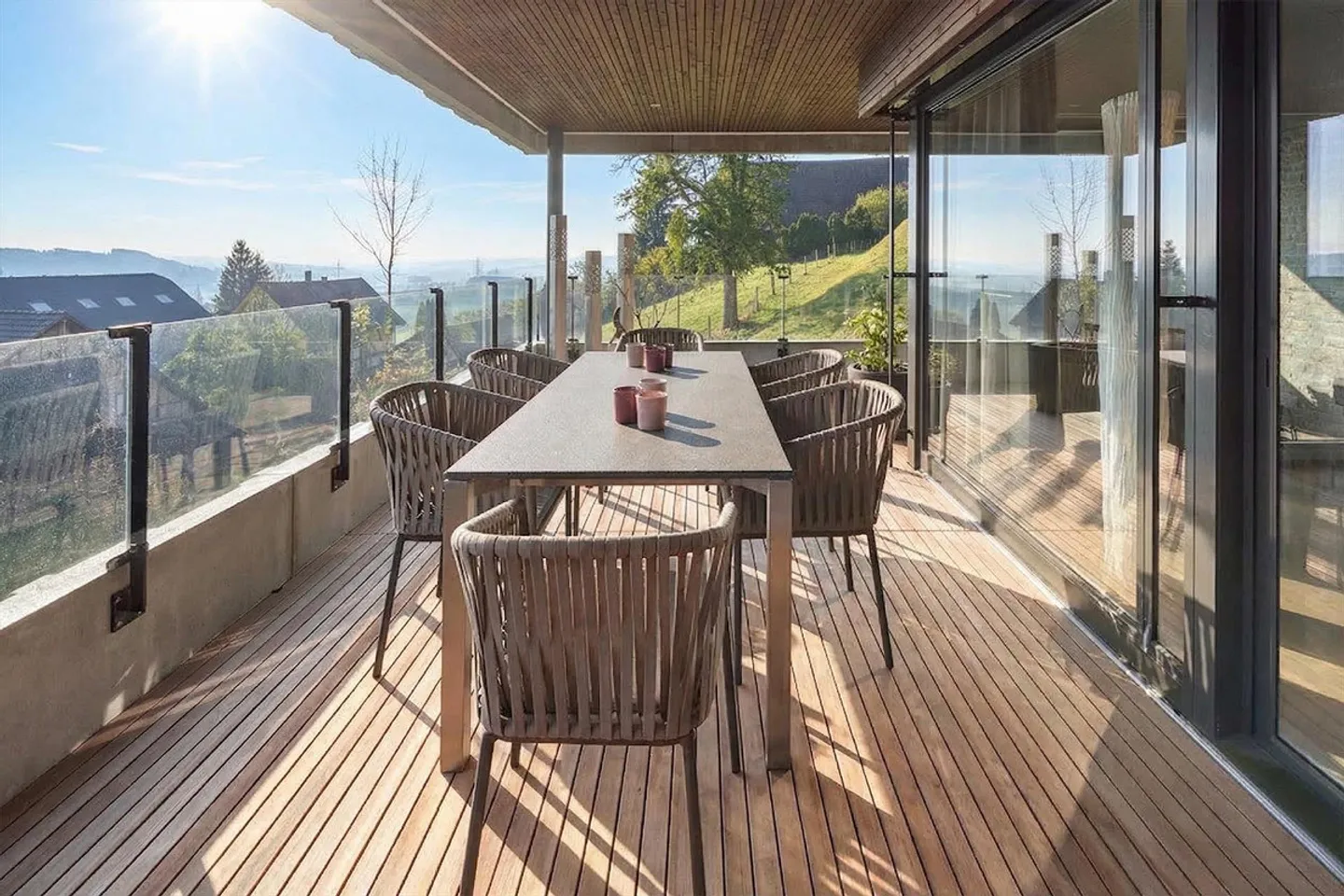 Point fort architectural avec vue et flair moderne - Photo 6 sur 7