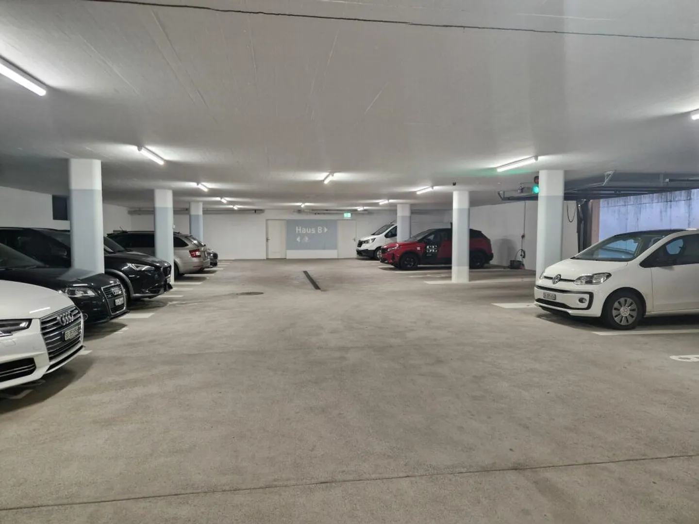 Underground parking space in Mels - Photo 1 of 3