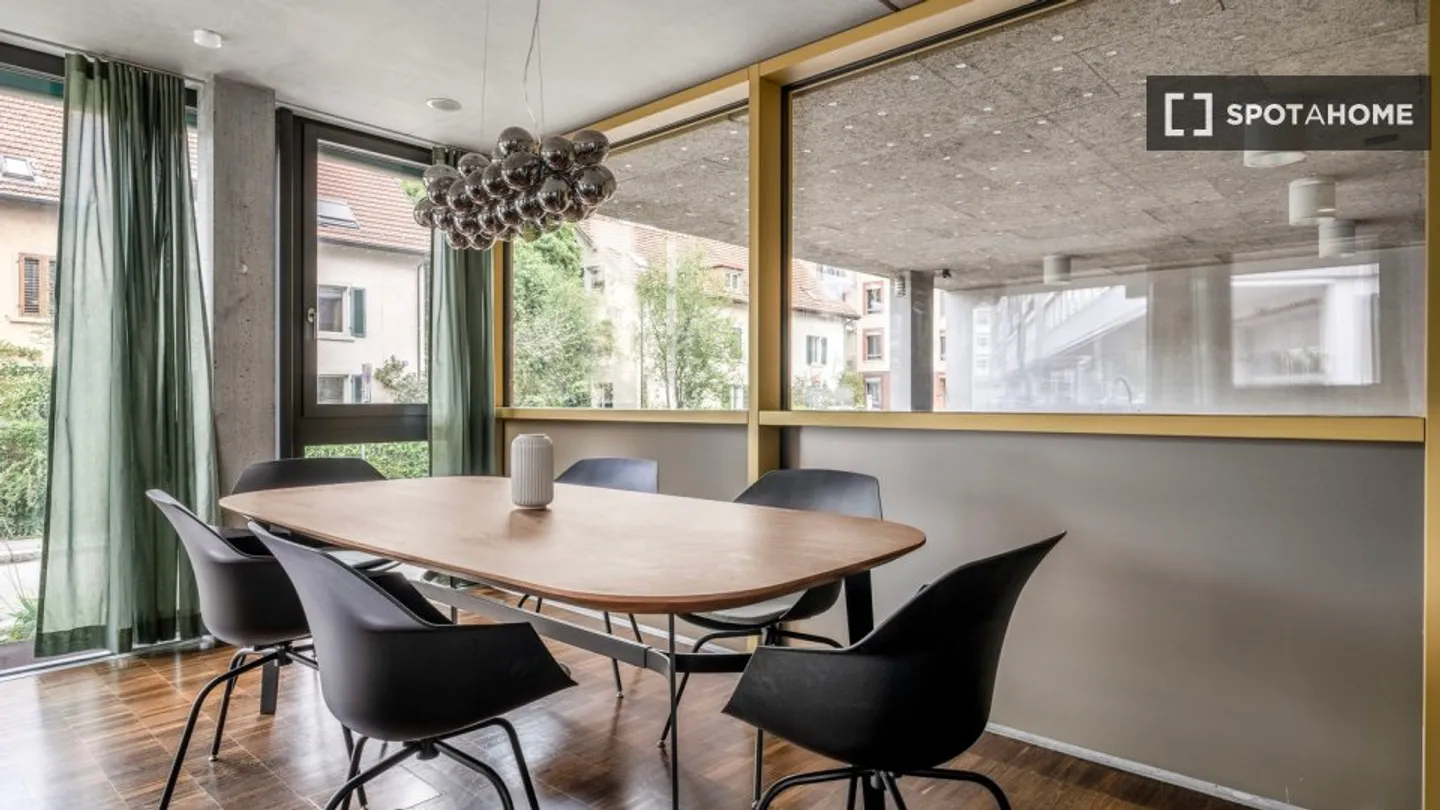 Discover, visit and rent your new home online with full confidence. - Photo 9 of 18