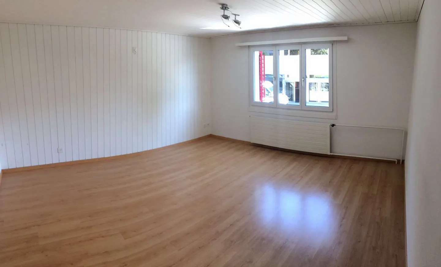 Apartment in a prime location with terrace - Photo 2 of 8