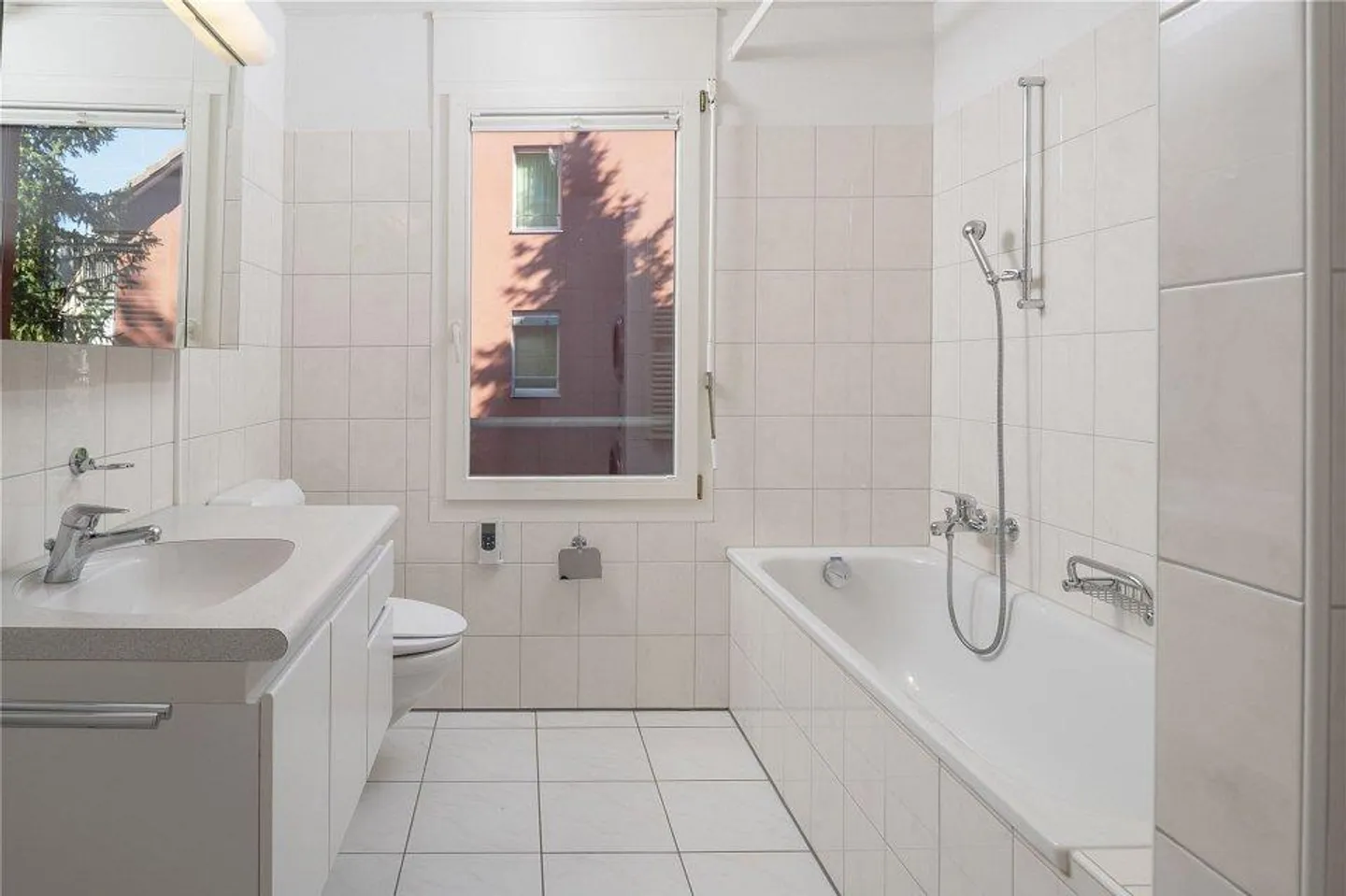 5.5 Room Apartment - Photo 12 of 13