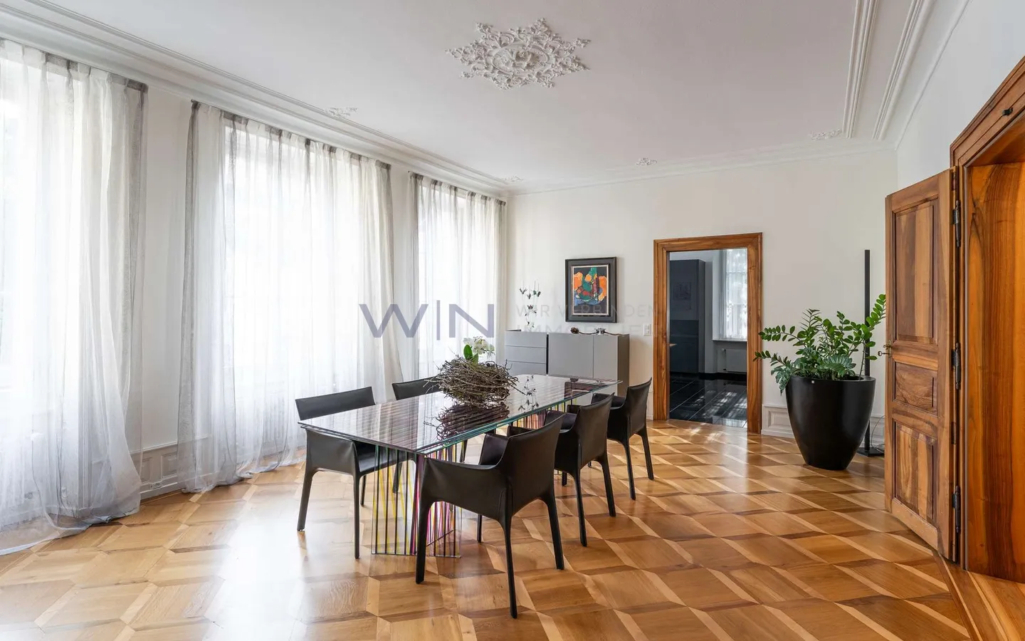 Elegante Neorenaissance Villa - Foto 3 von 9