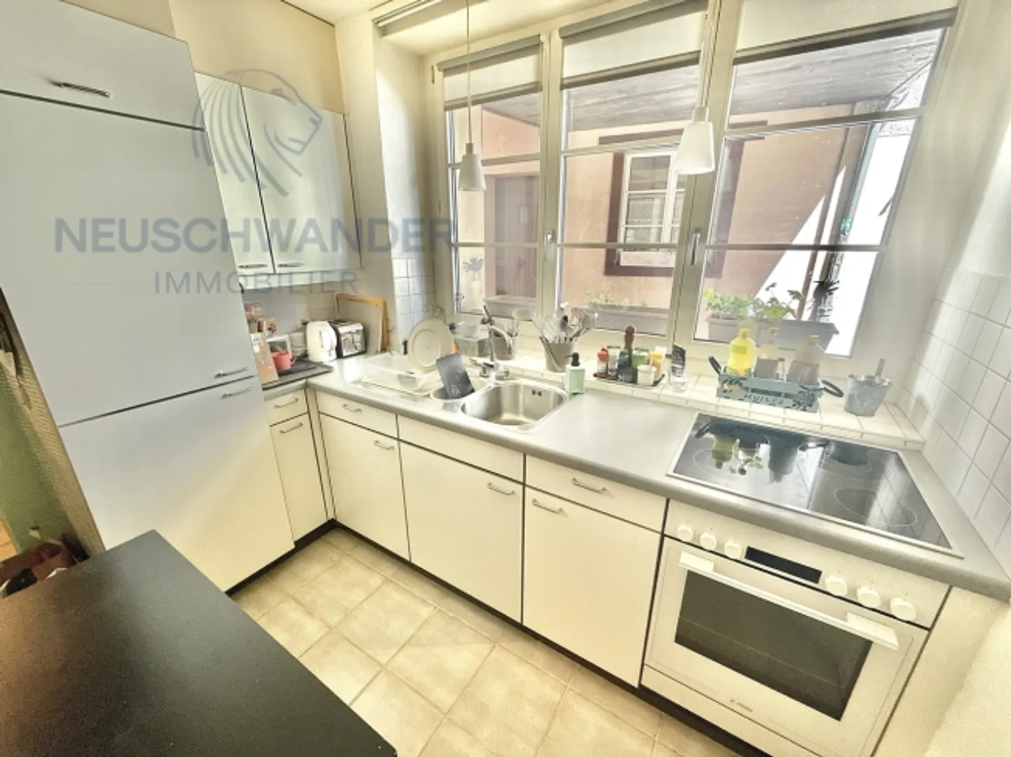 Unica passerella tra due edifici nel centro storico con giardino - Foto 3 di 20