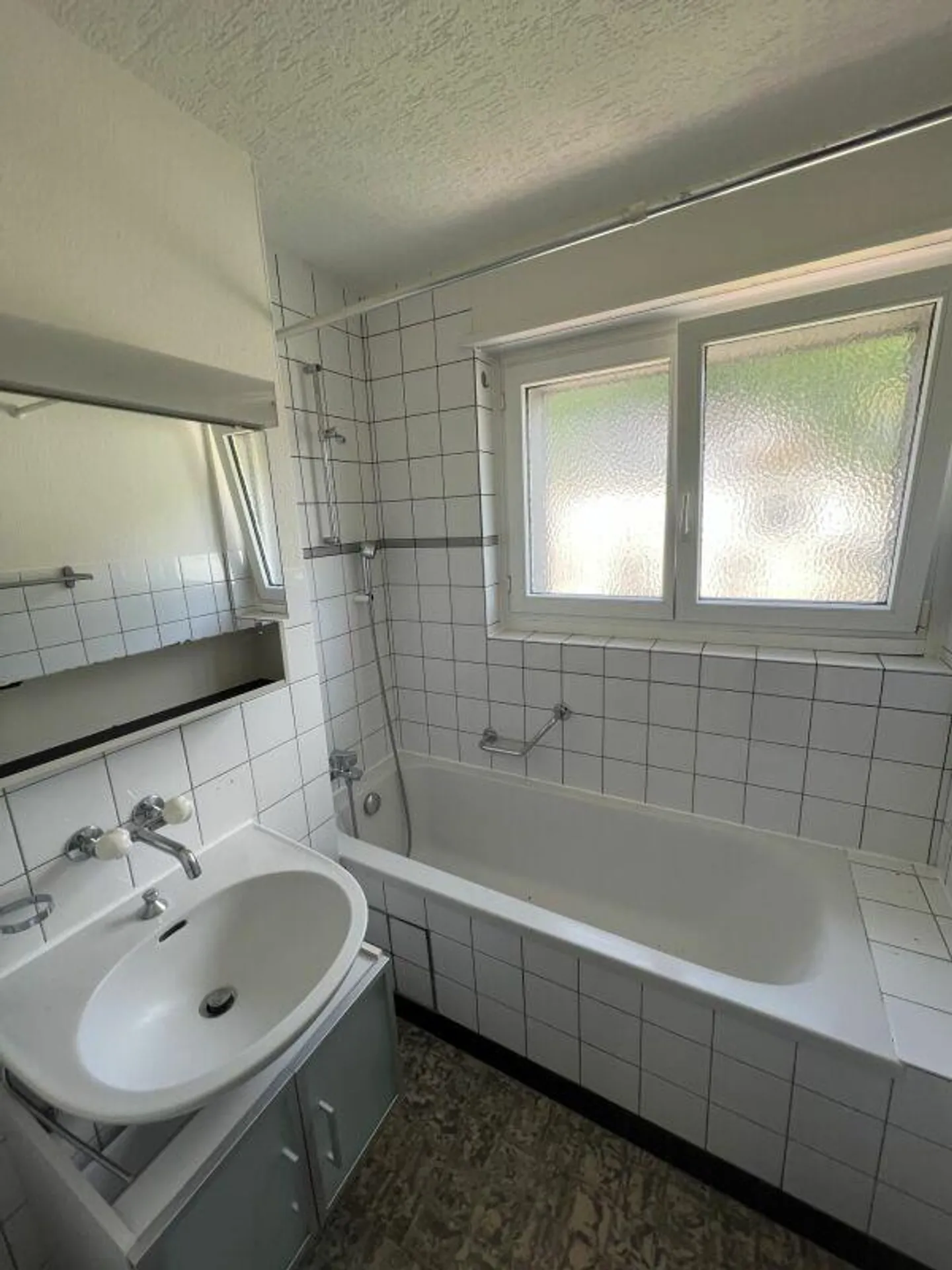 4.5 room apartment on the 3rd floor in Grellingen - Photo 5 of 9