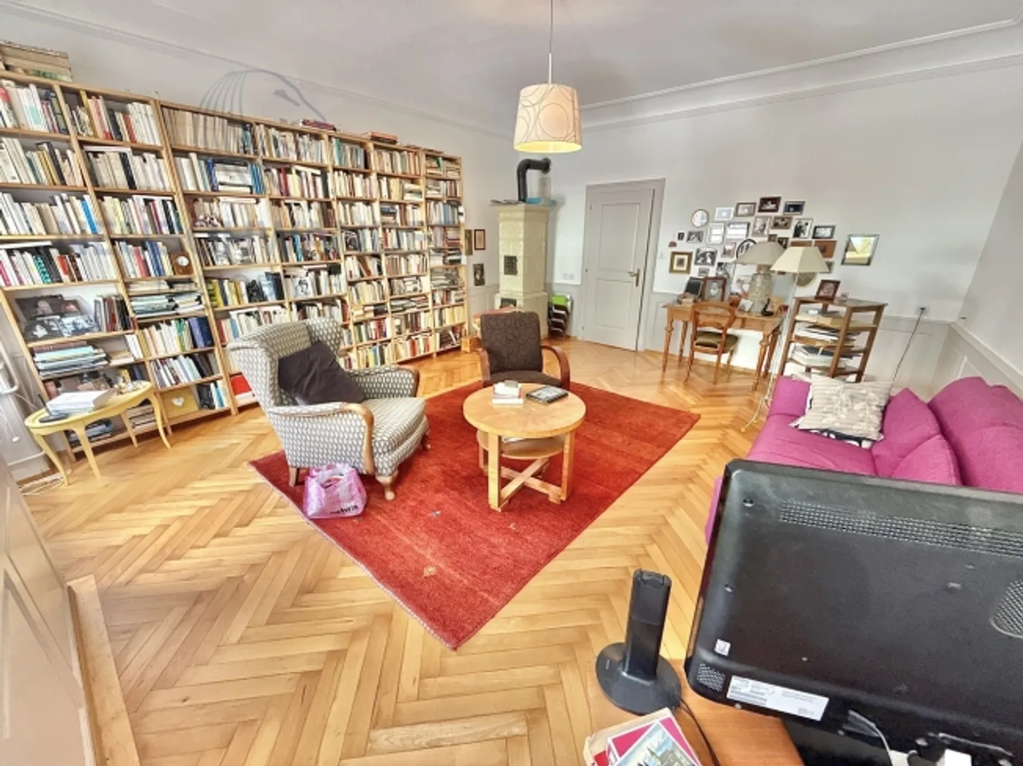 Unica passerella tra due edifici nel centro storico con giardino - Foto 16 di 20