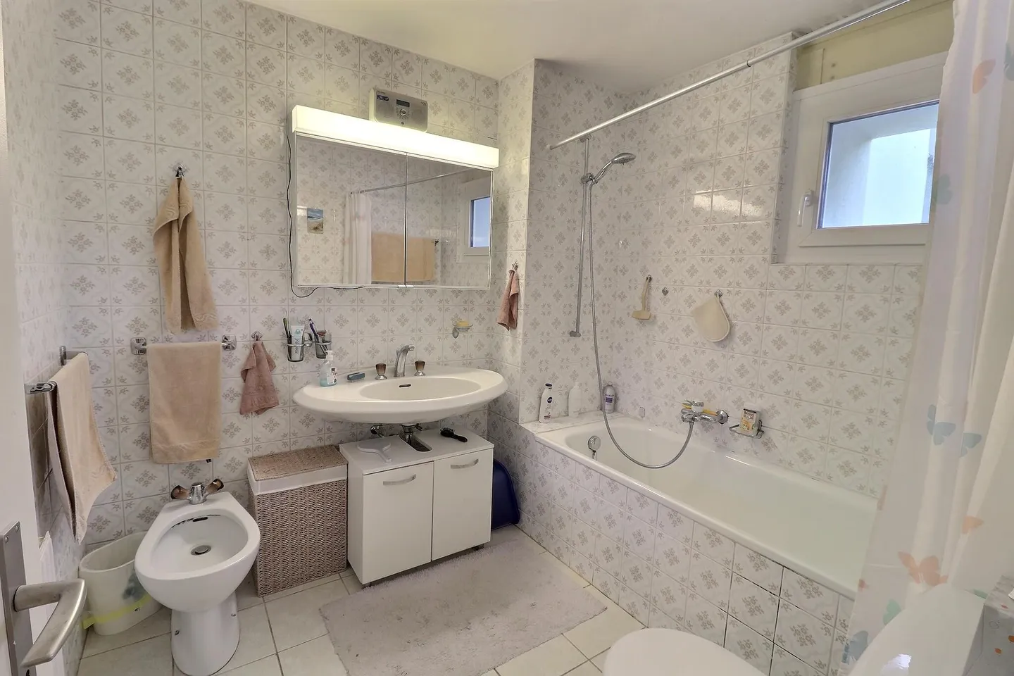 Charming apartment in Viager, ideally located in Mont-sur-Rolle, in the heart of one of the most sought-after villages of La Côte. - Photo 10 of 13