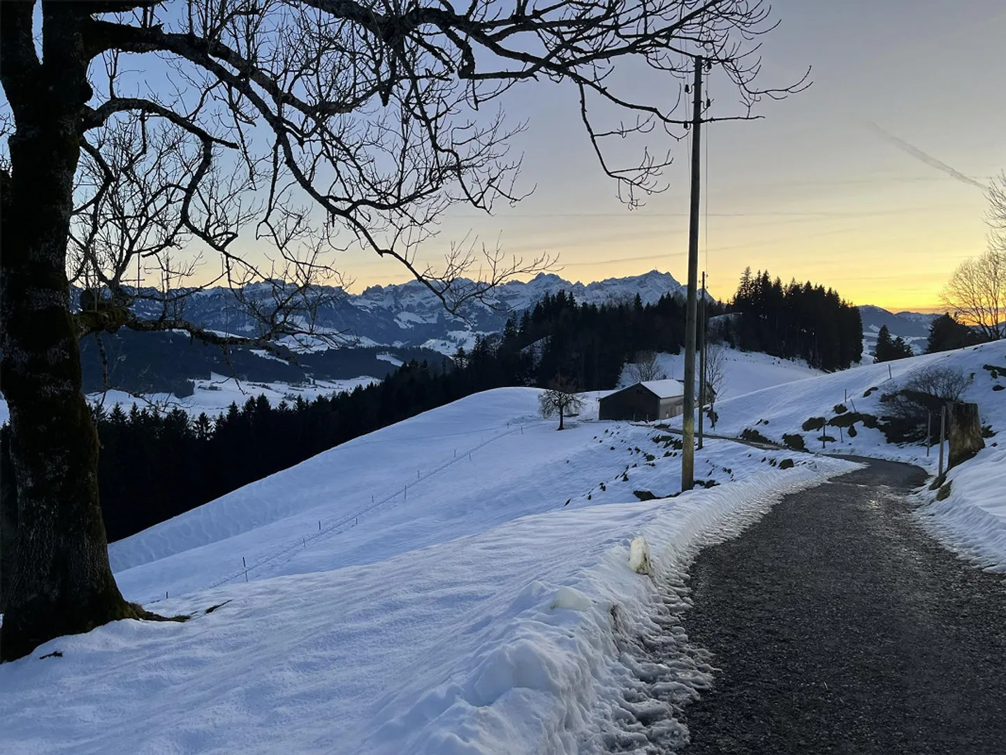 Vivre au-dessus de la mer de brouillard : Charmante ferme à louer au Gäbris - Photo 4 sur 5