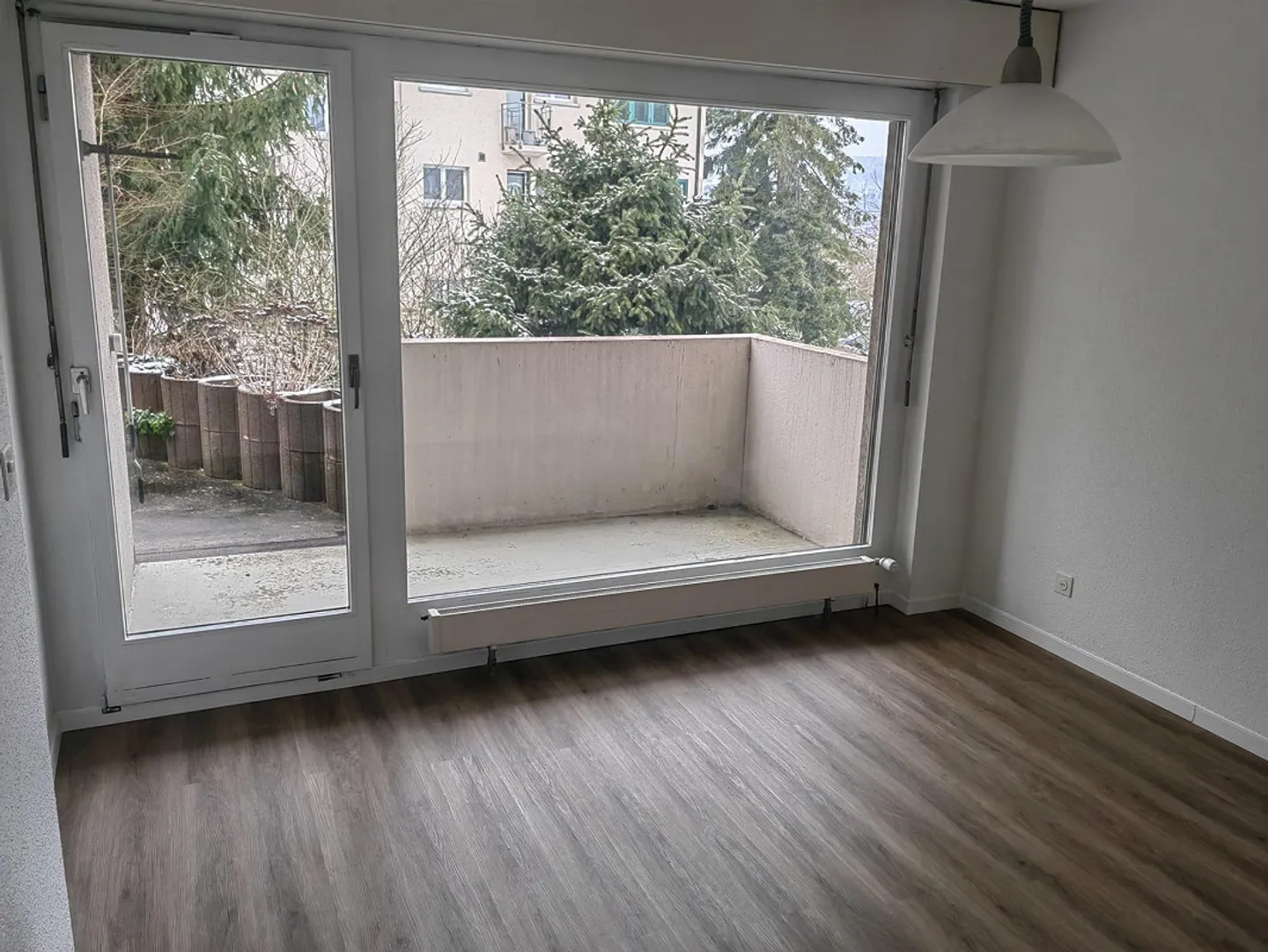 First rental after renovation 2-room ground floor apartment with terrace - Photo 12 of 14