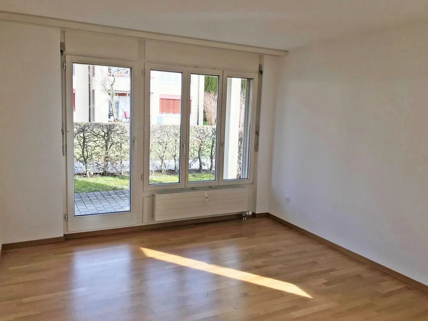 Ottimo appartamento per famiglie con vista sul verde - Foto 5 di 13