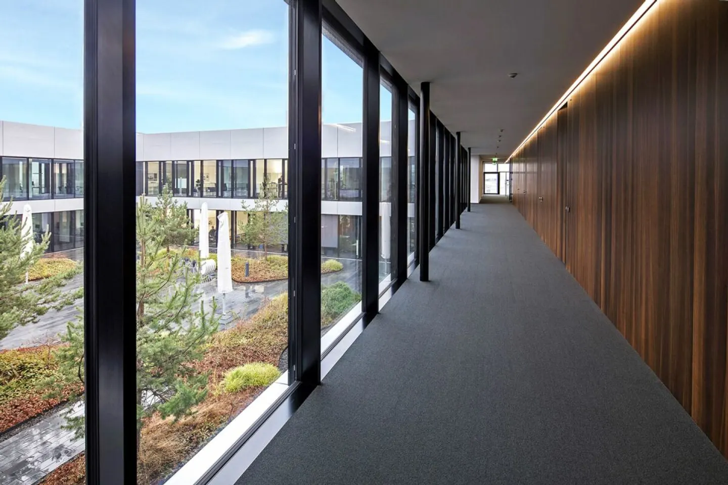 Attention PME ! Louez des espaces individuels dans NEO Spaces. - Photo 3 sur 7