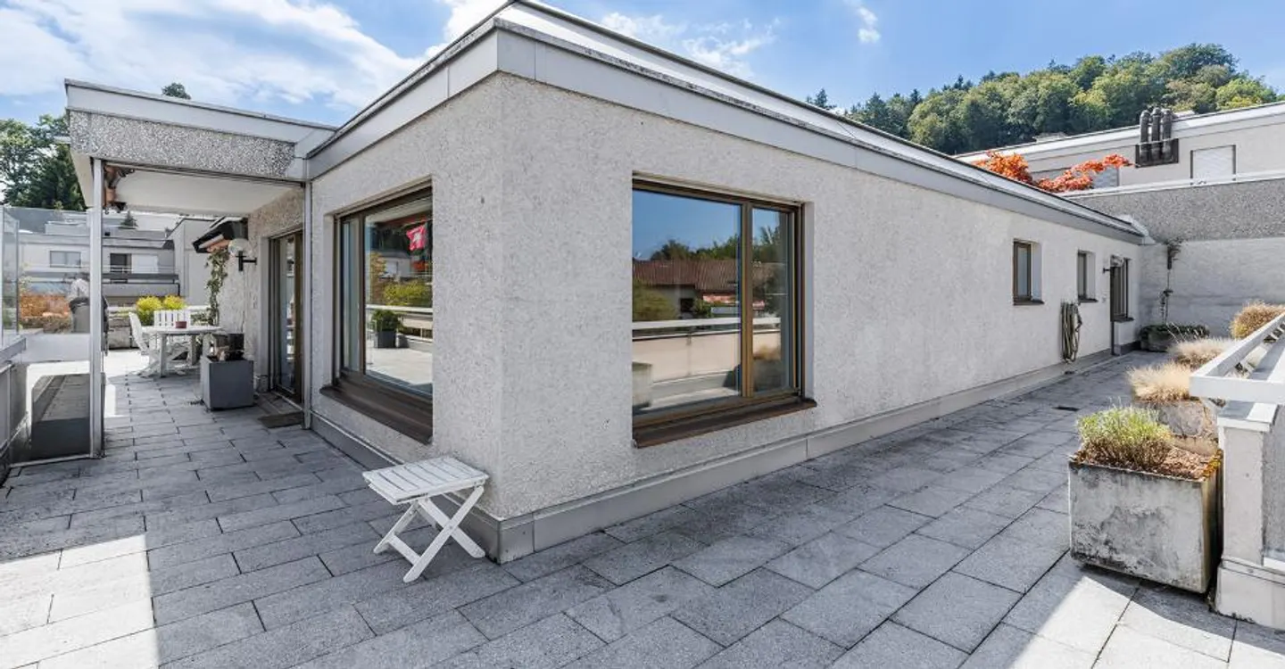 Elegante attico con una magnifica terrazza - Foto 12 di 13