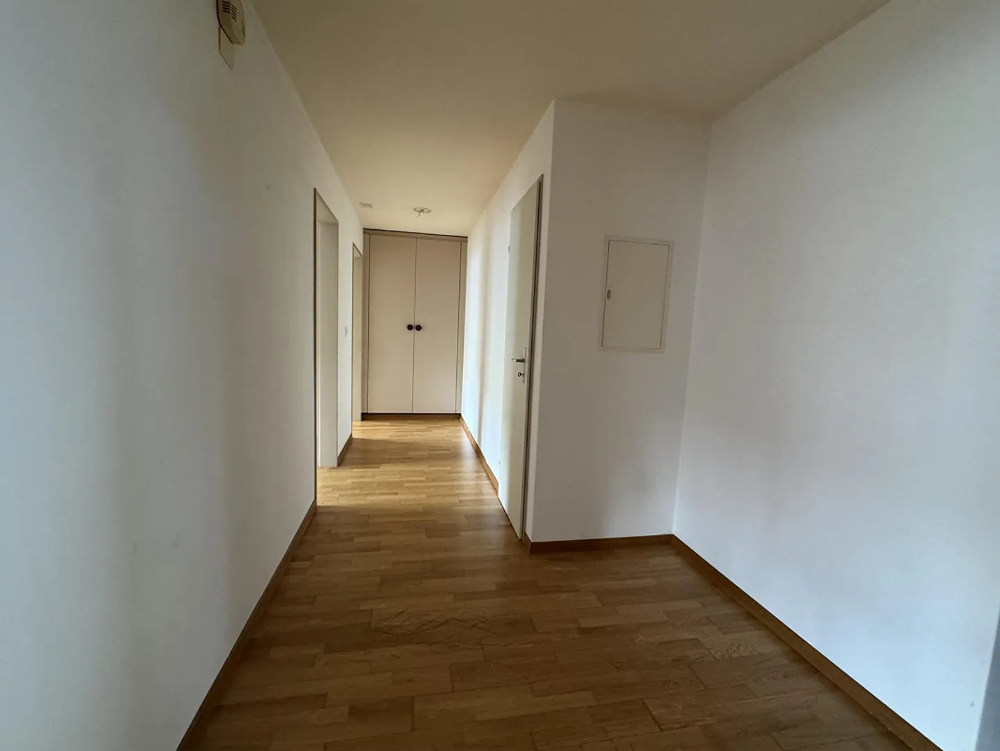 Appartamento affascinante 3.5 stanze con balcone a Degersheim - Foto 4 di 8