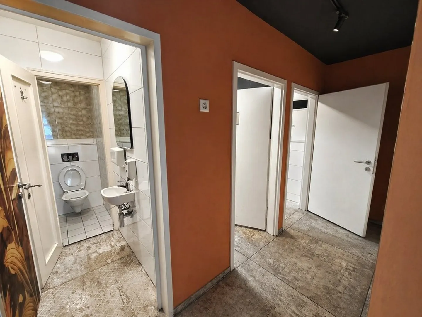 Attractive retail space for rent in Steinenvorstadt - Photo 5 of 5