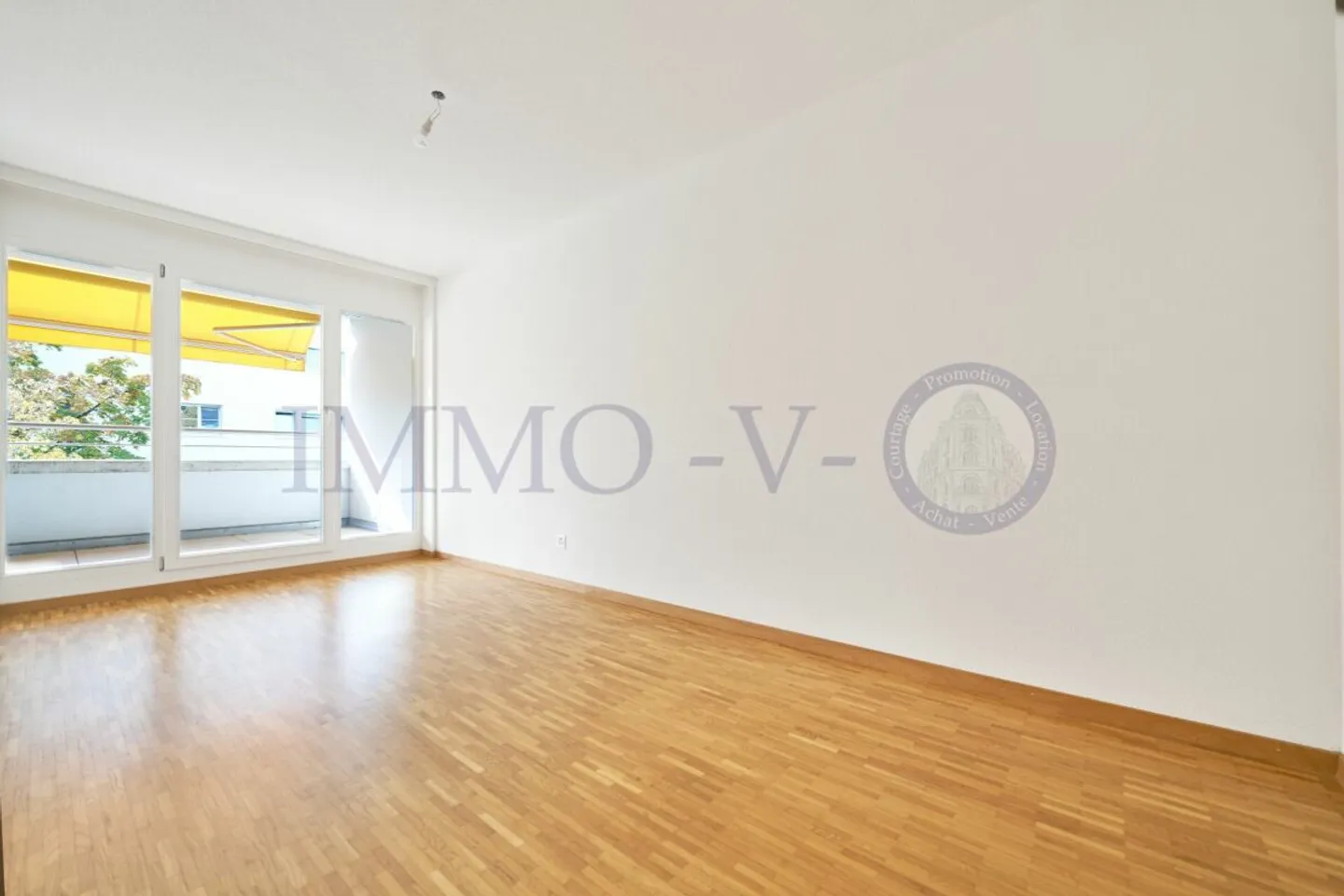 Apartment for rent - Photo 10 of 12