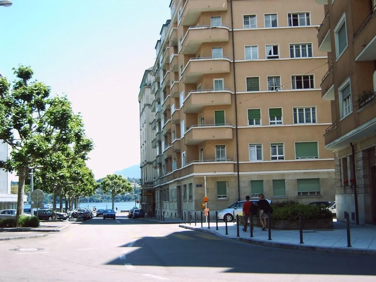 Pâquis: Außenparkplatz - Foto 1 von 1