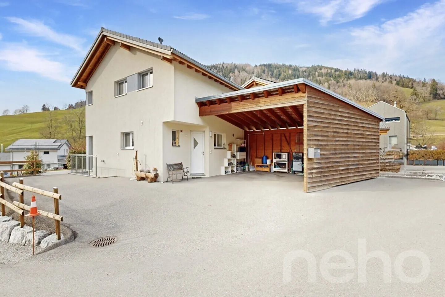 Licht, Raum und Gelassenheit vor den Toren der Natur - Foto 1 von 12