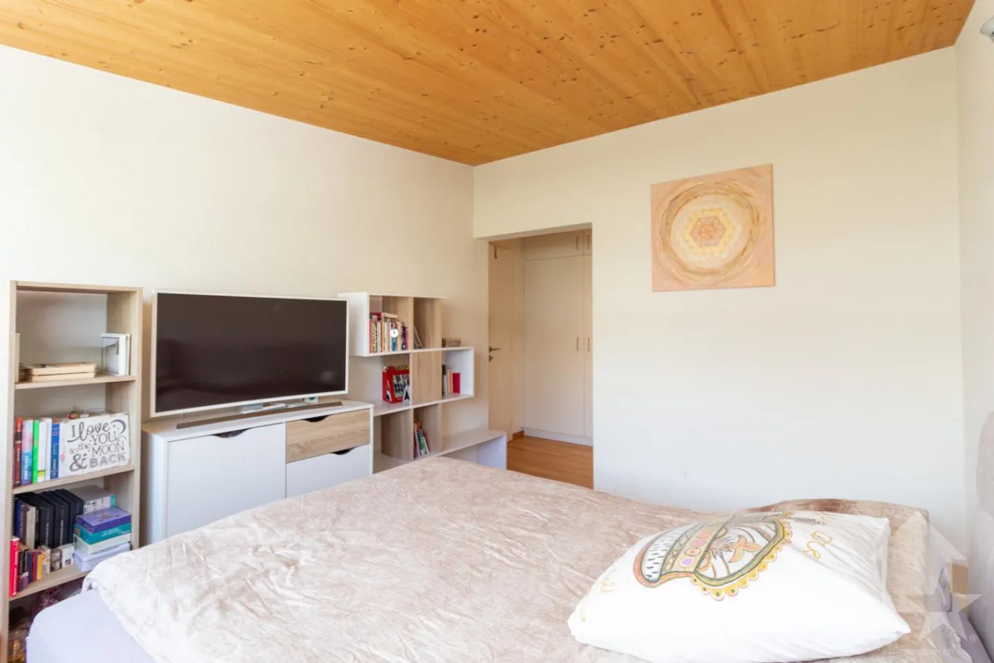 Charming penthouse 5.5 rooms with terrace - Photo 10 of 20