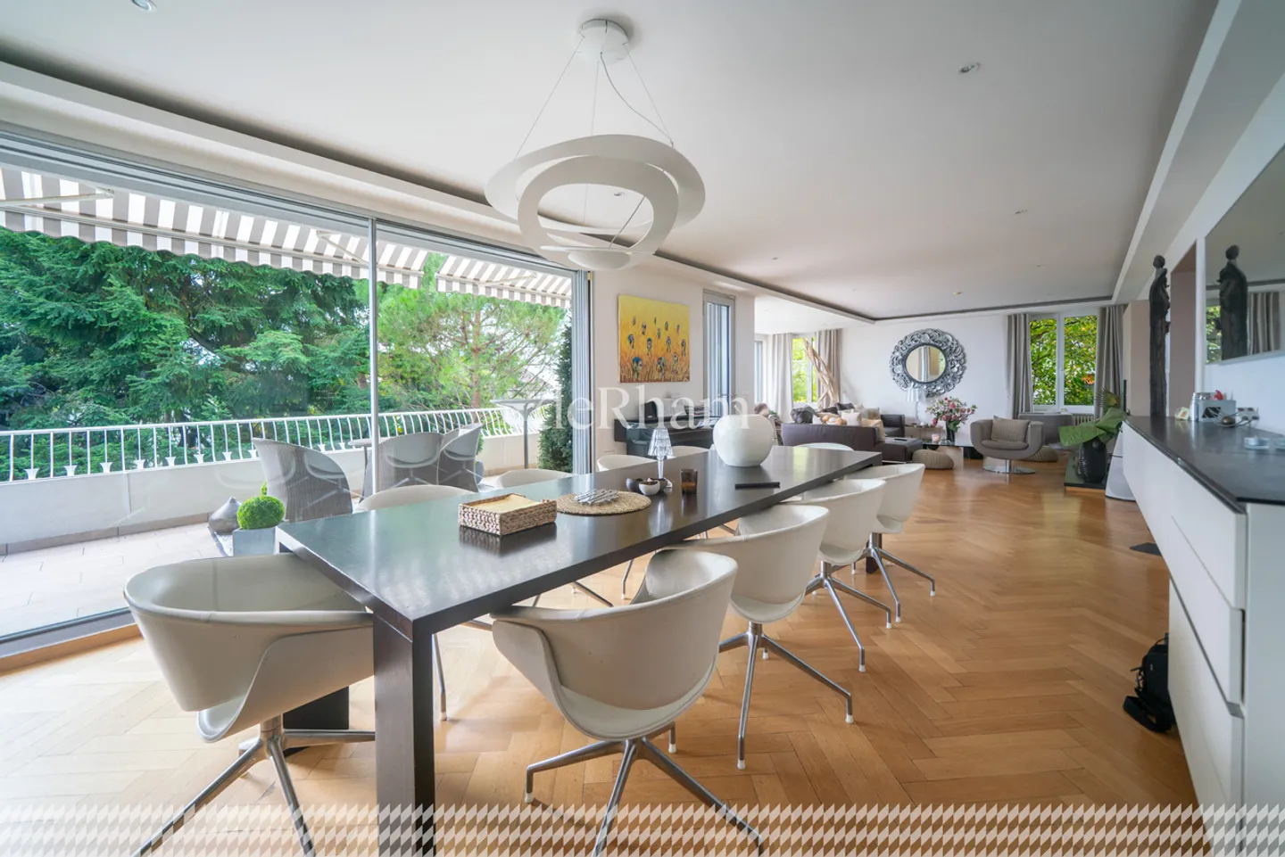 Magnifique Villa avec Vue sur le Lac - Photo 2 sur 9