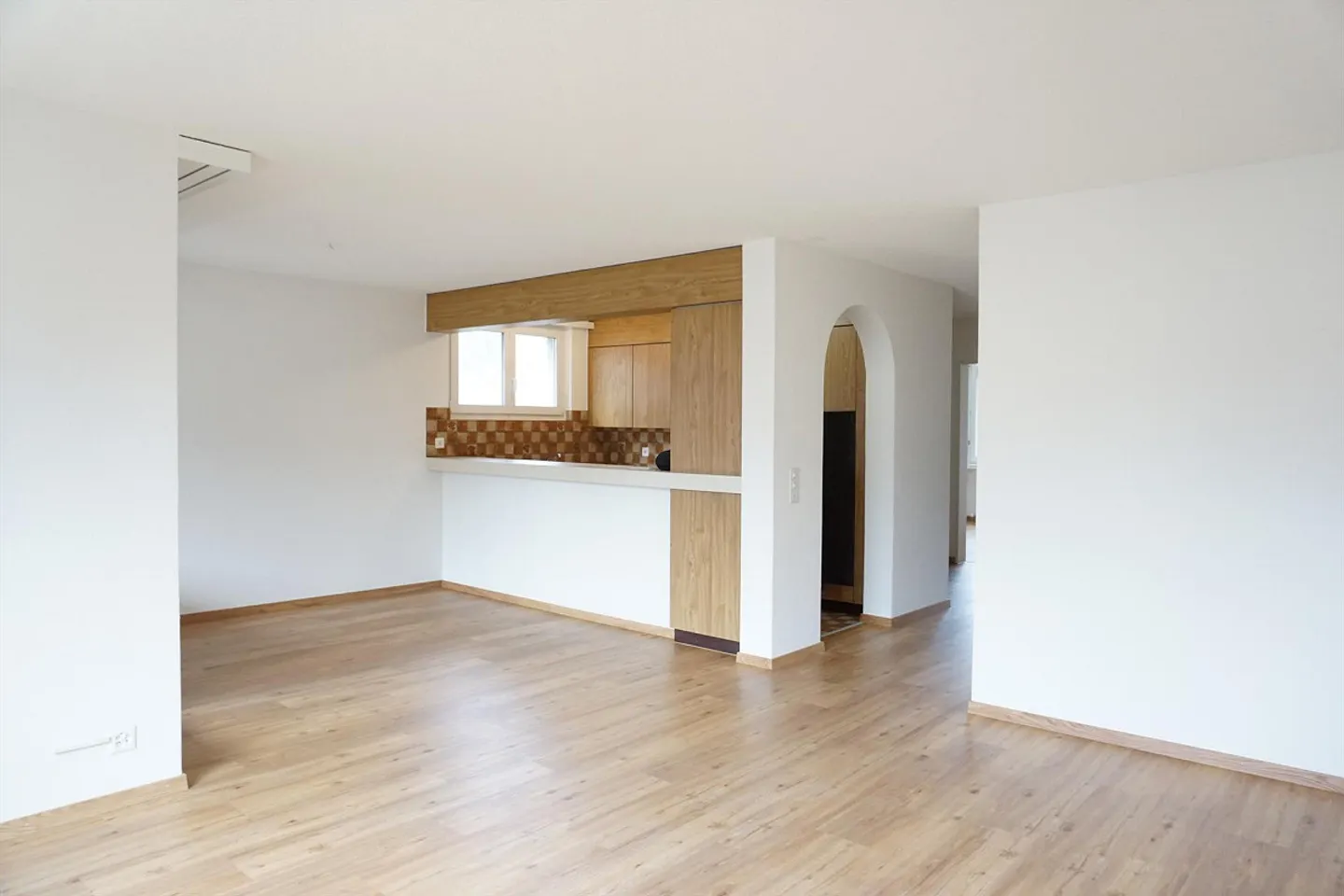 Spacious 3.5-room apartment in a central location - Photo 3 of 6
