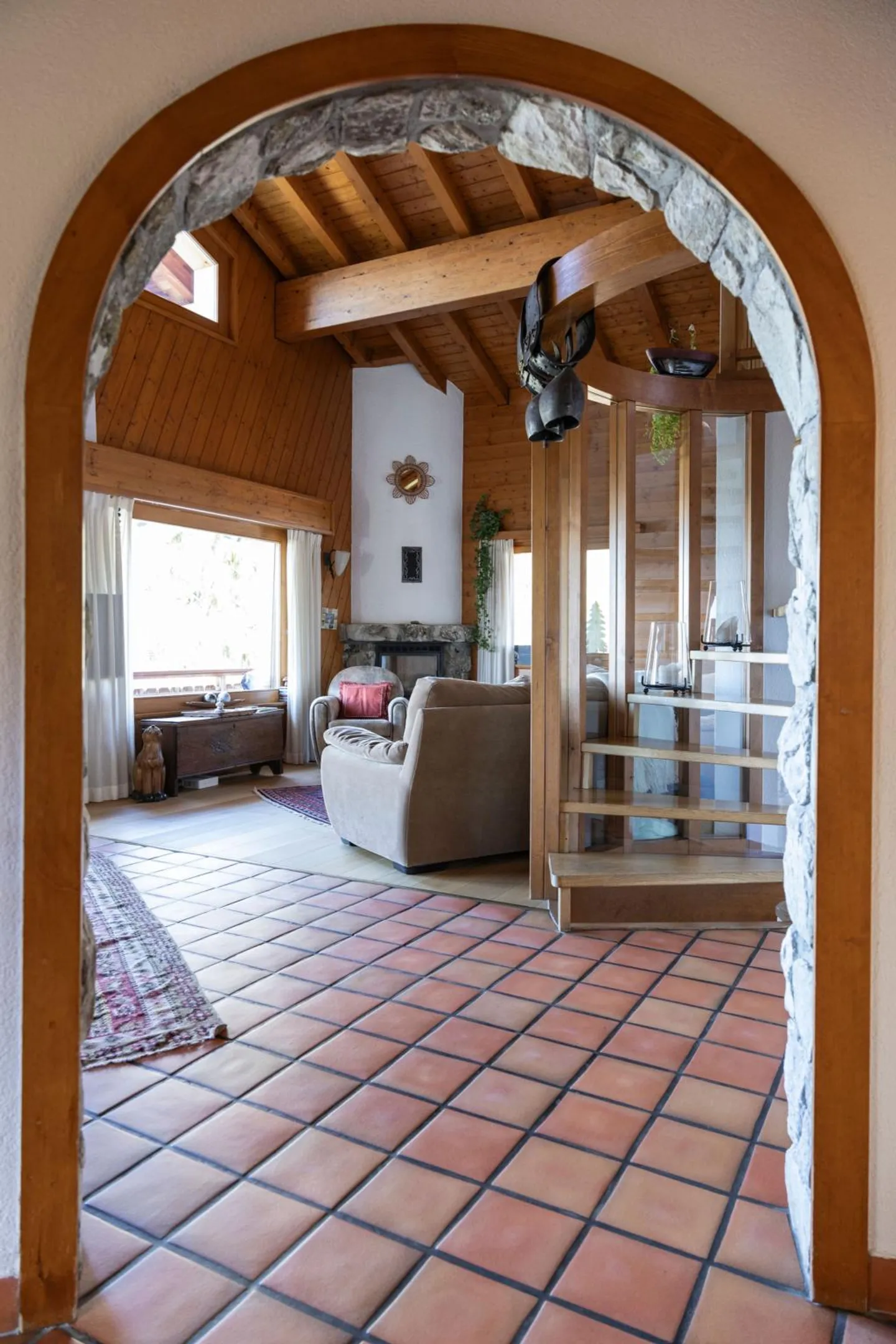 6-room chalet in an exceptional location. - Photo 4 of 11