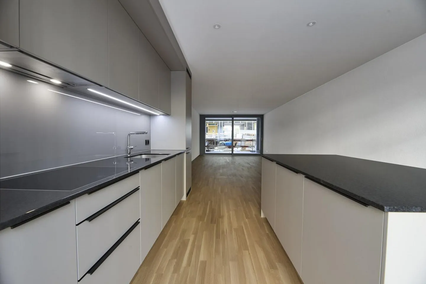 Welcome to the new hotspot for urban living in Zurich-Albisrieden! - Photo 1 of 9