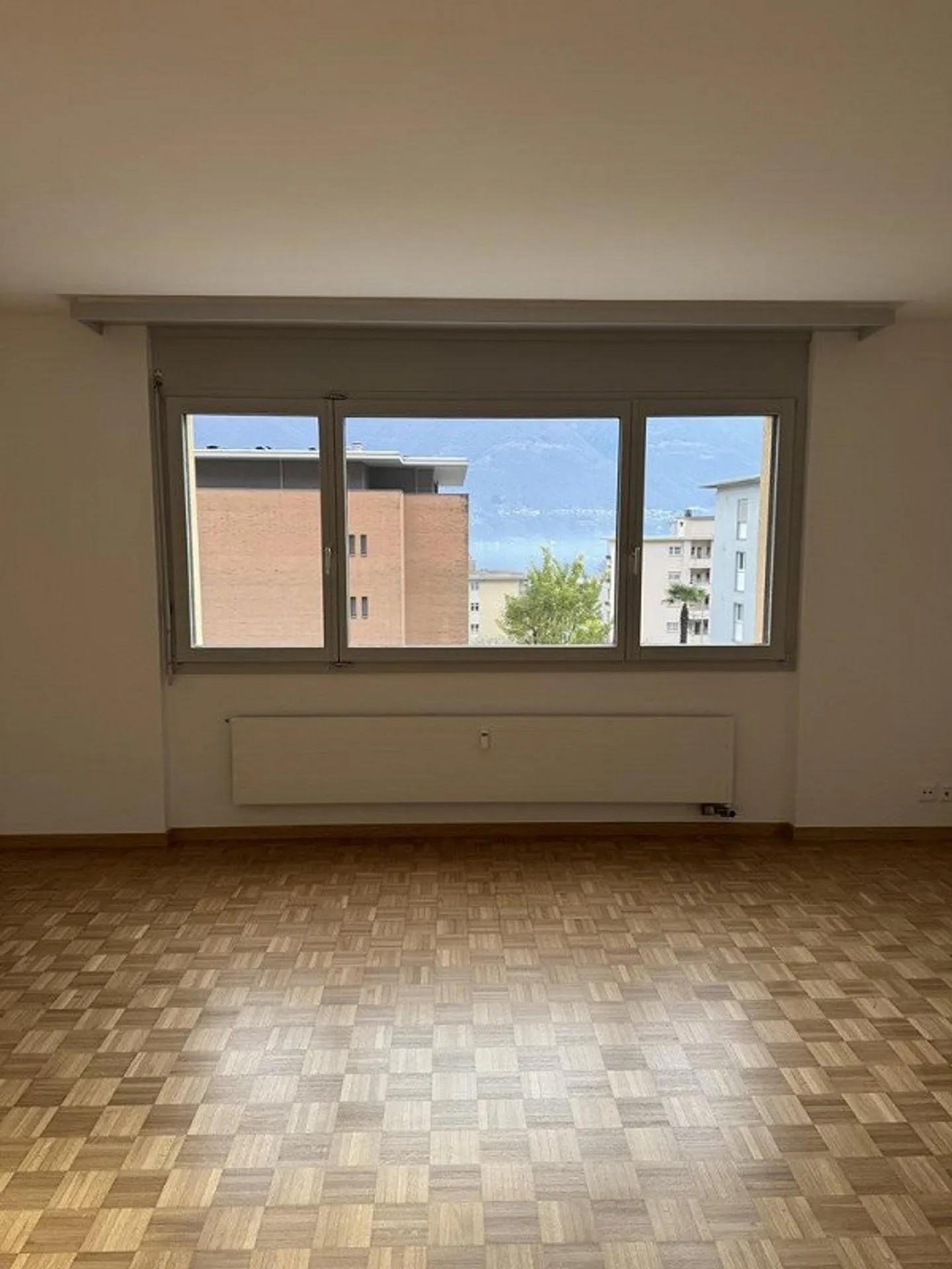 Zu vermieten: geräumige und helle 3,5-Zimmer-Wohnung in Minusio. - Foto 5 von 8