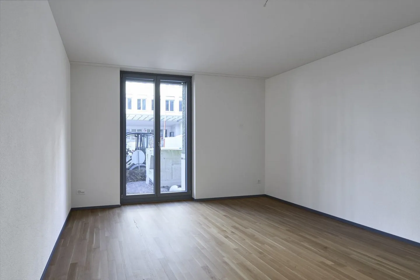 Welcome to the new hotspot for urban living in Zurich-Albisrieden! - Photo 3 of 9