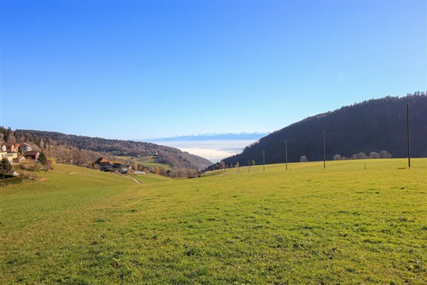 «Moderne 3.5 Zimmerwohnung mit Terrasse
Tiefgarage - Aufzug» - Foto 12 von 15