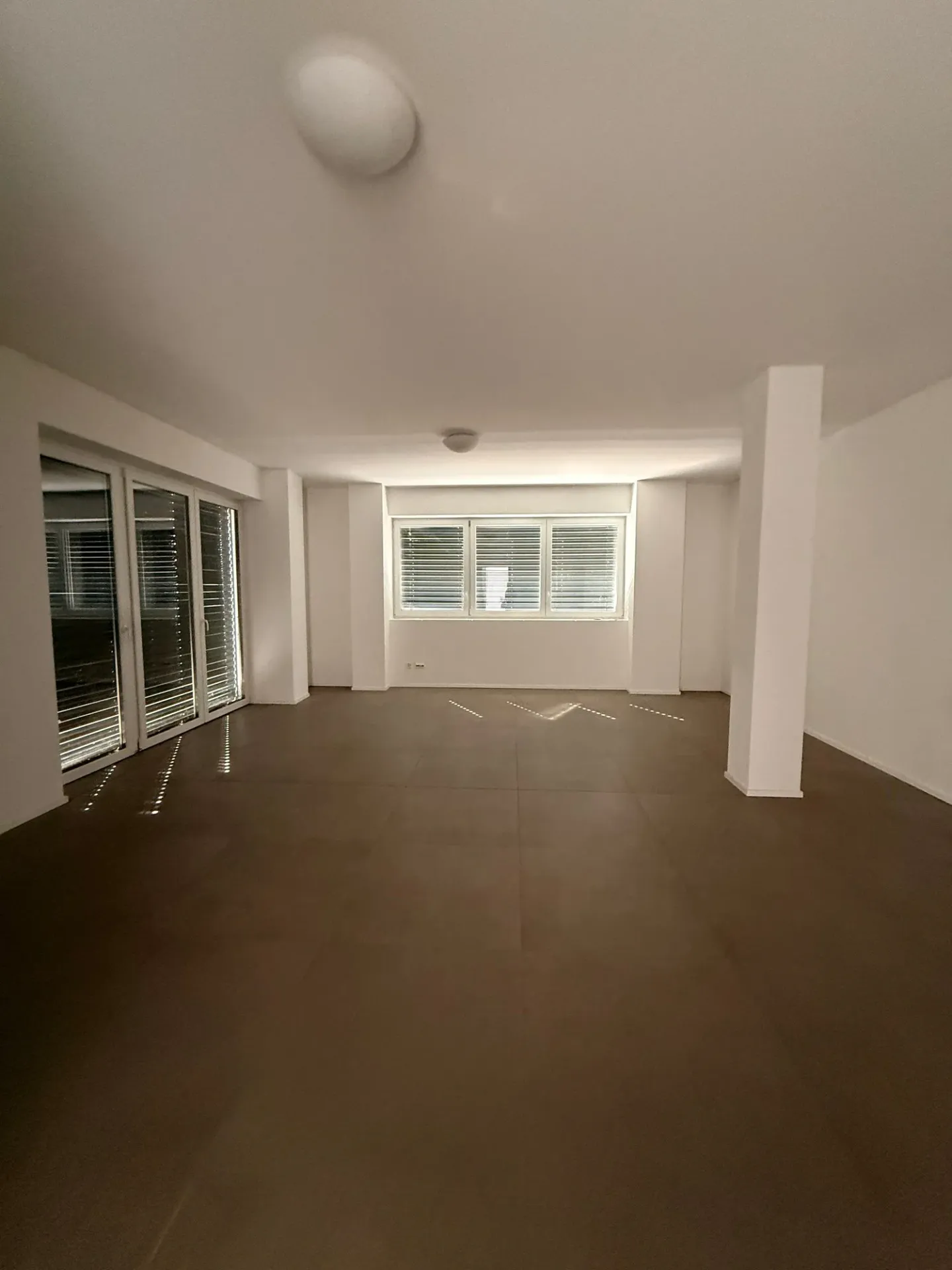 LIGORNETTO - Commercial space for rent - Photo 1 of 4