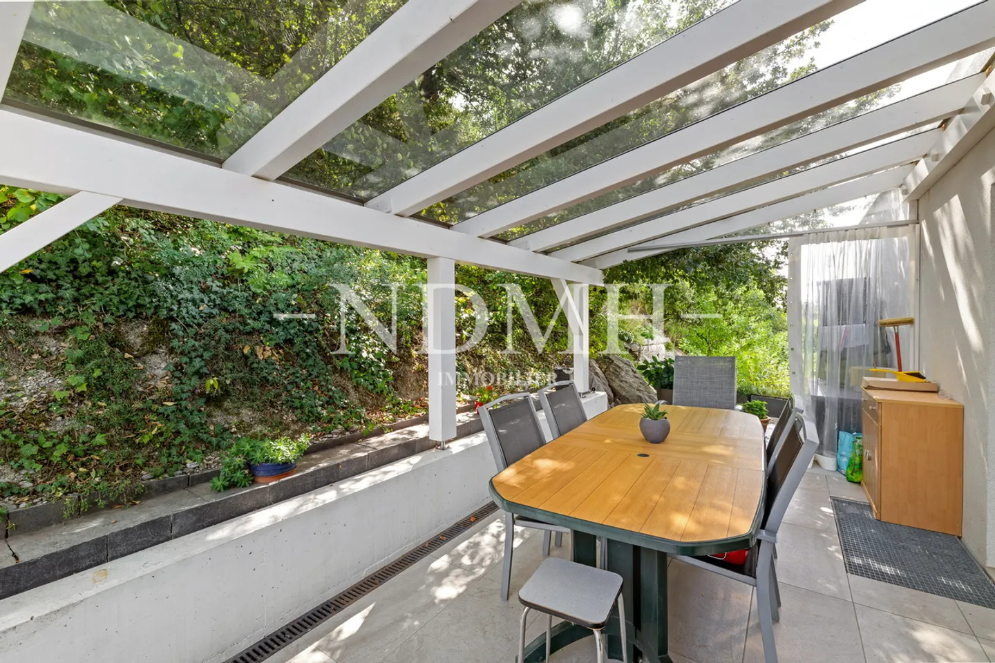 Spacious Apartment with Terraces - Photo 14 of 14