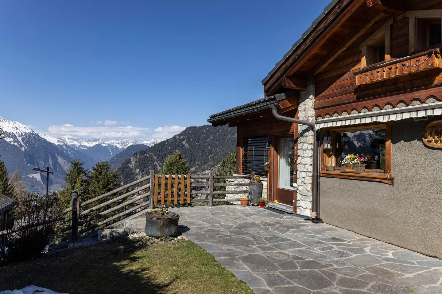 6-room chalet in an exceptional location. - Photo 10 of 11