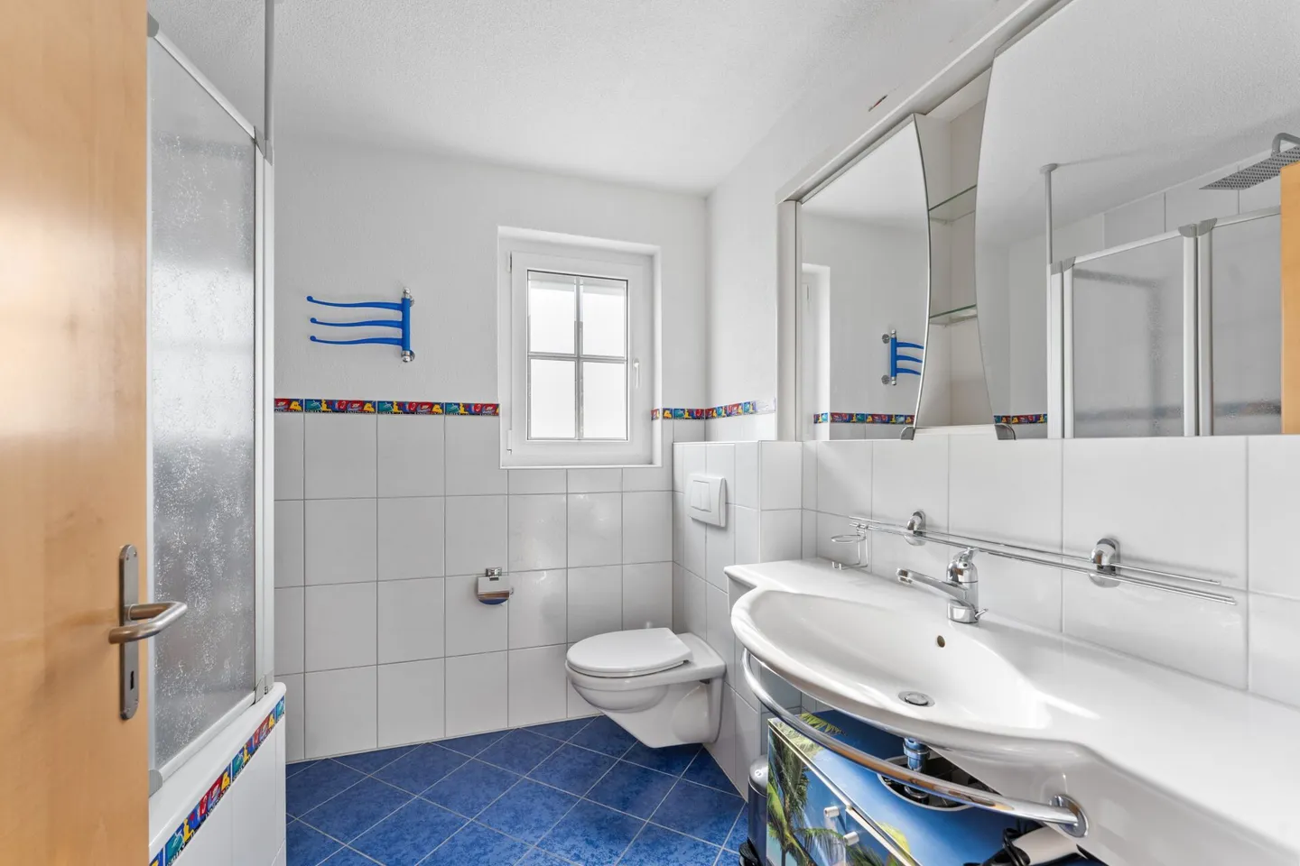 Affascinante casa bifamiliare di 5,5 stanze in posizione soleggiata - Foto 6 di 8