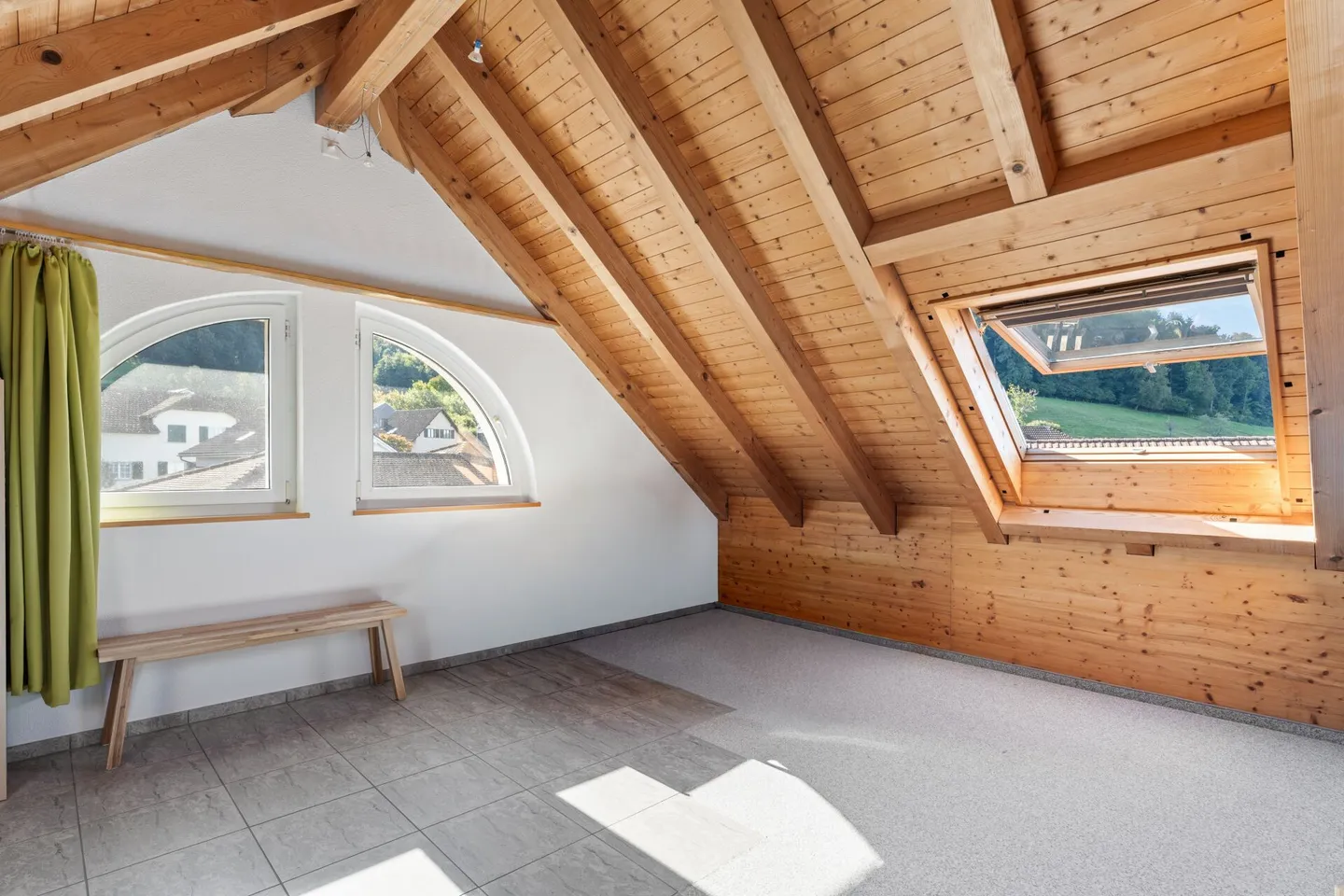 Affascinante casa bifamiliare di 5,5 stanze in posizione soleggiata - Foto 7 di 8